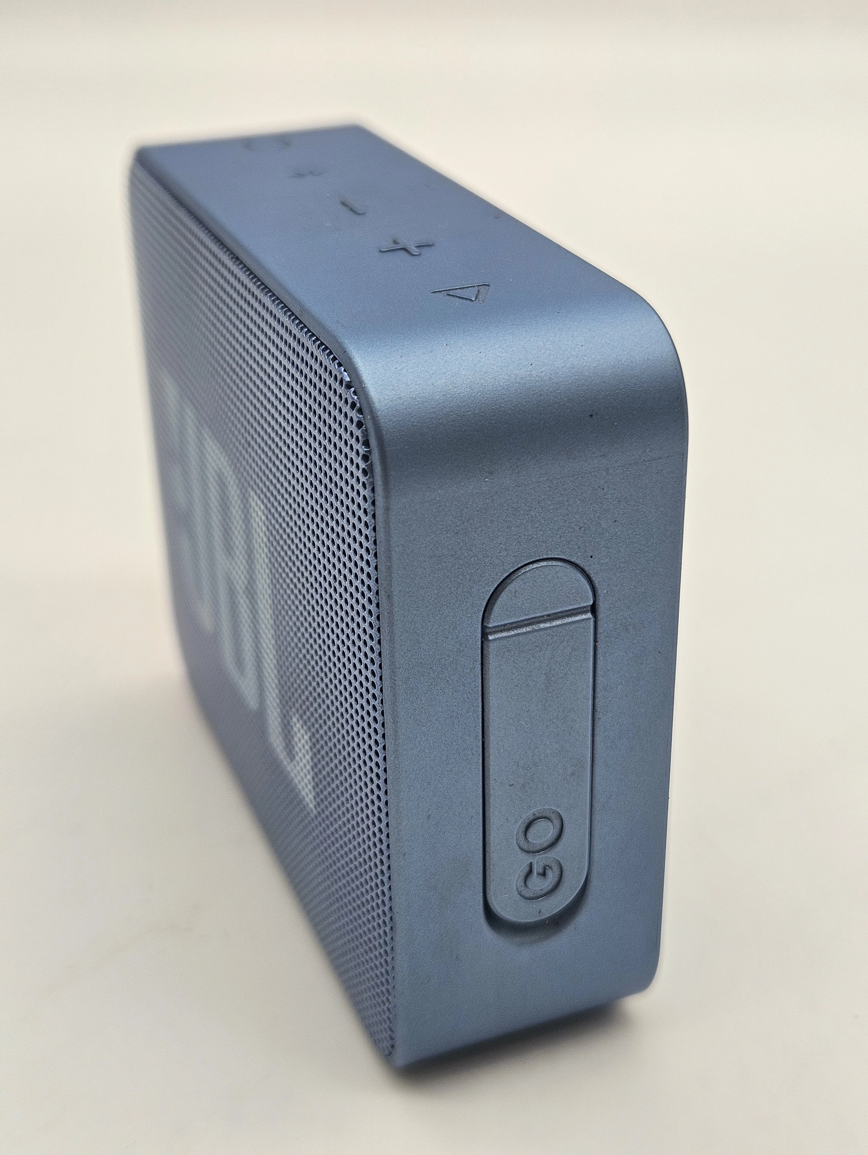 glosnik-jbl-go-niebieski-stan-11323-2