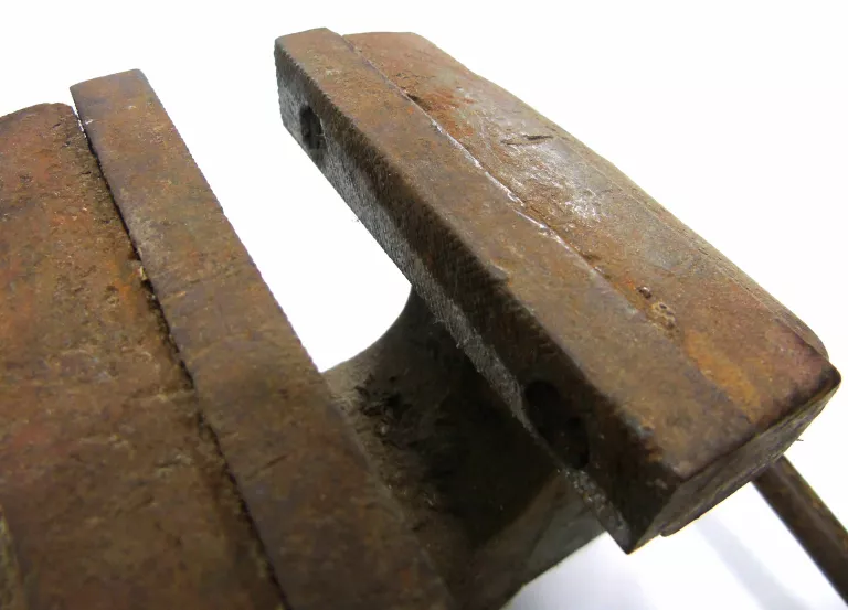 imadlo-obrotowe-scisk-maksymalny-rozstaw-szczek-150