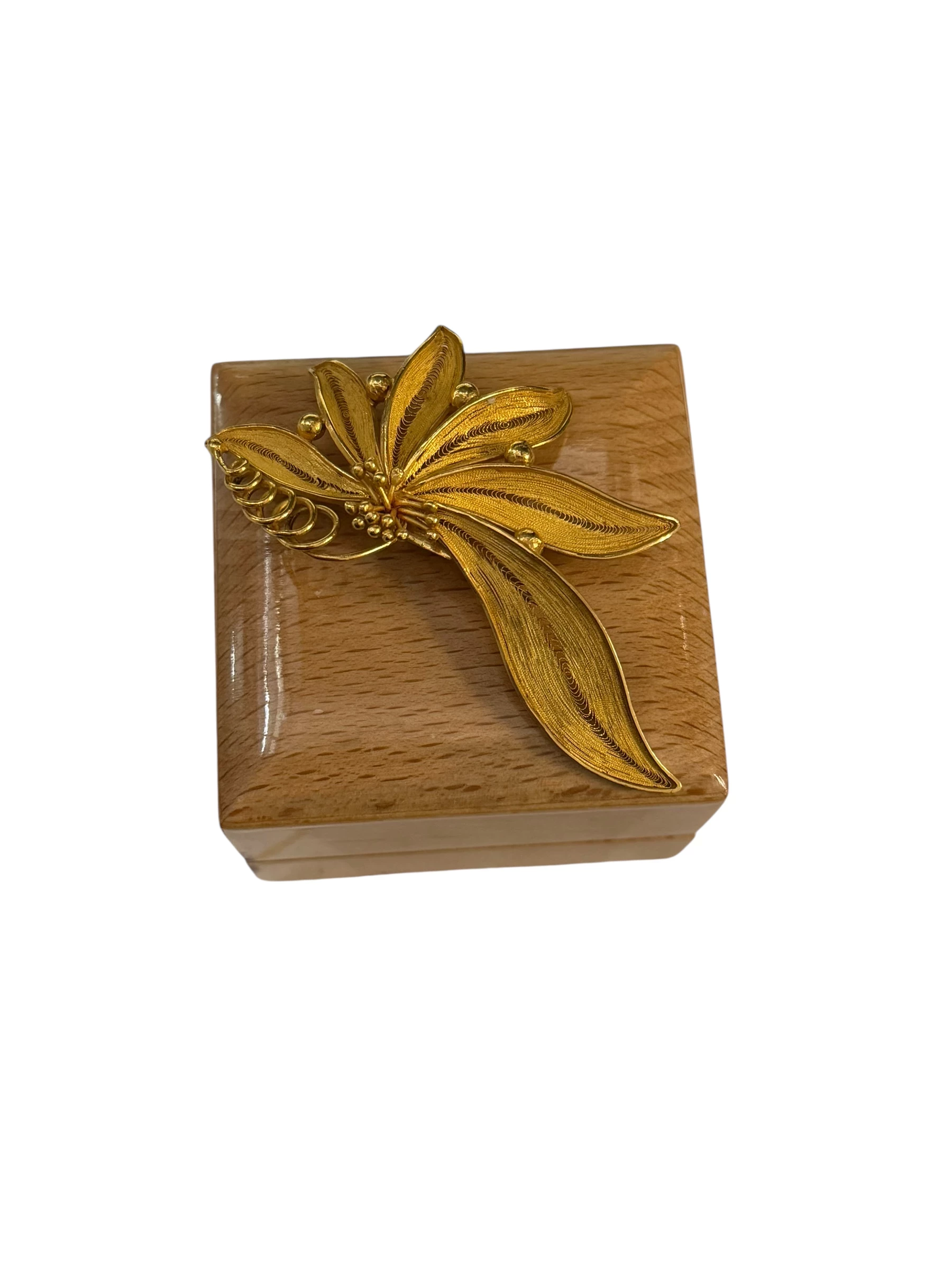 piekna-zlota-broszka-p585-stan-11323-2