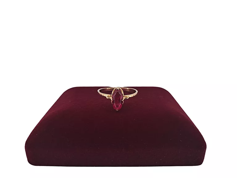 piekny-zloty-pierscionek-z-rozowym-oczkiem-236g-585-stan-11323-2