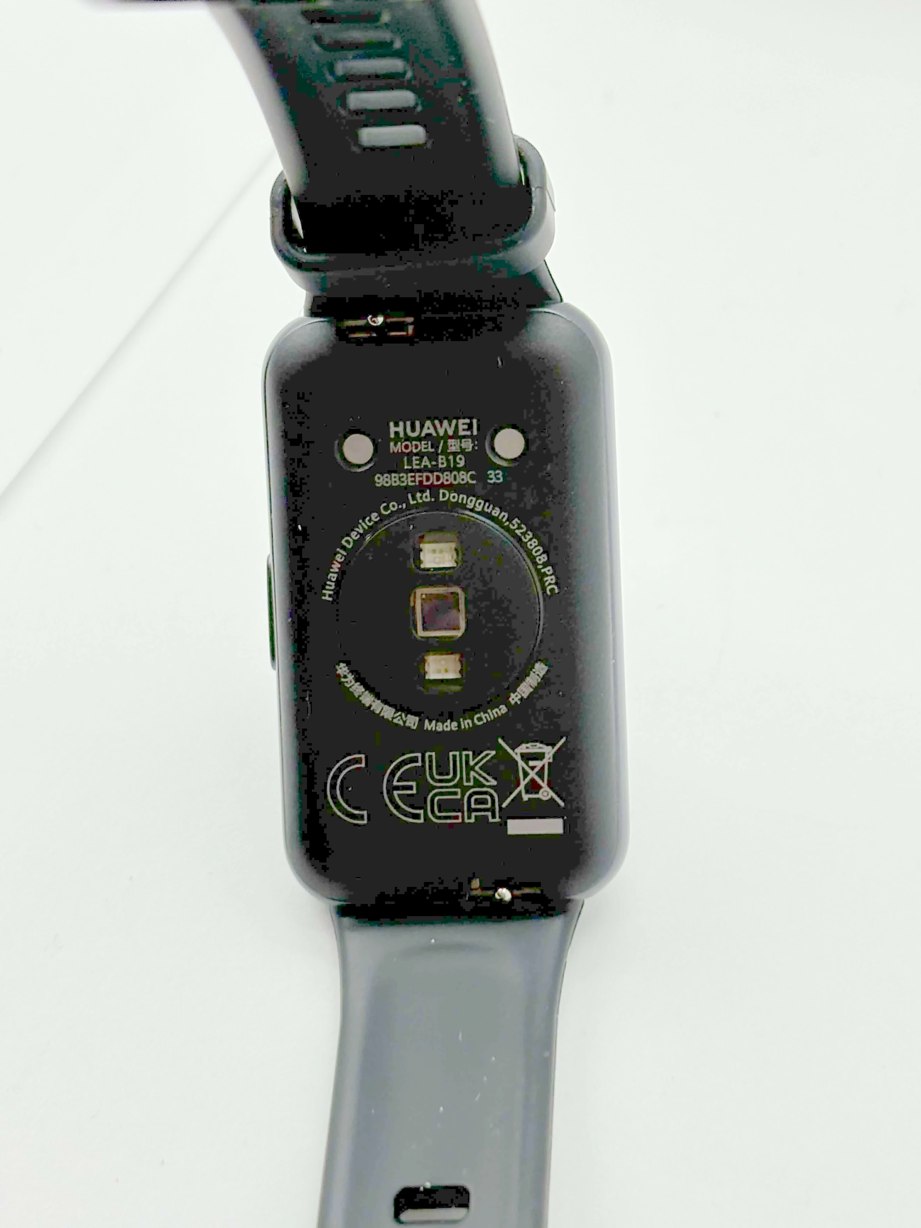 smartwatch-huawei-band-7-stan-11323-2