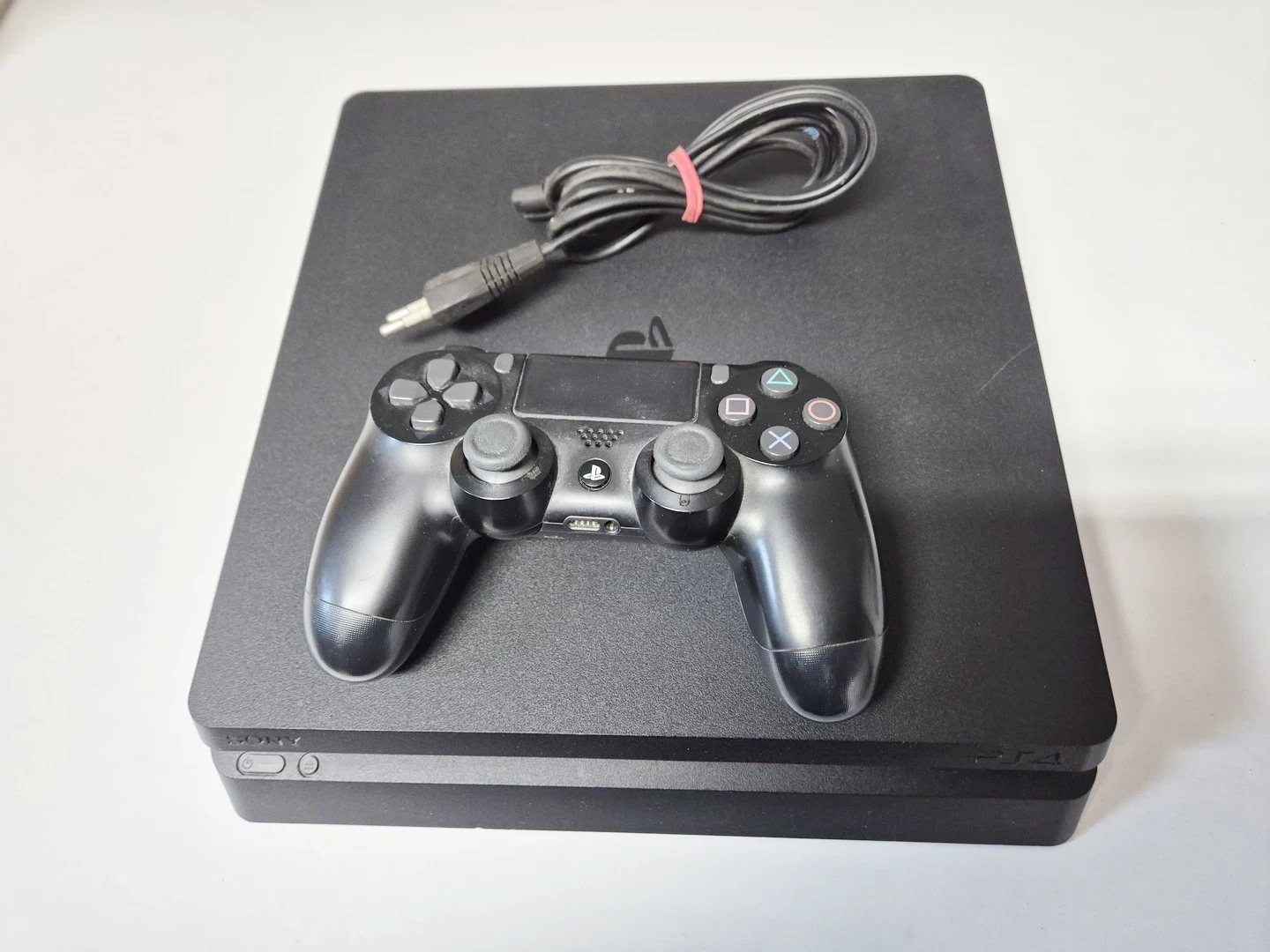konsola-sony-ps4-cuh-2116b-1tb-pad-spoldzielcza-13-sj-starachowice