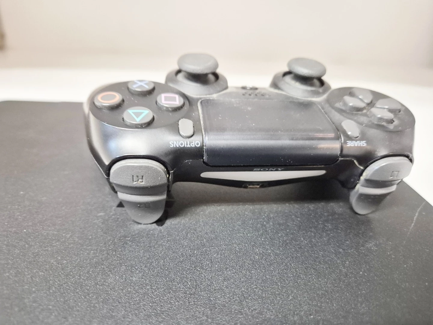 konsola-sony-ps4-cuh-2116b-1tb-pad-kod-producenta-cuh-2116b