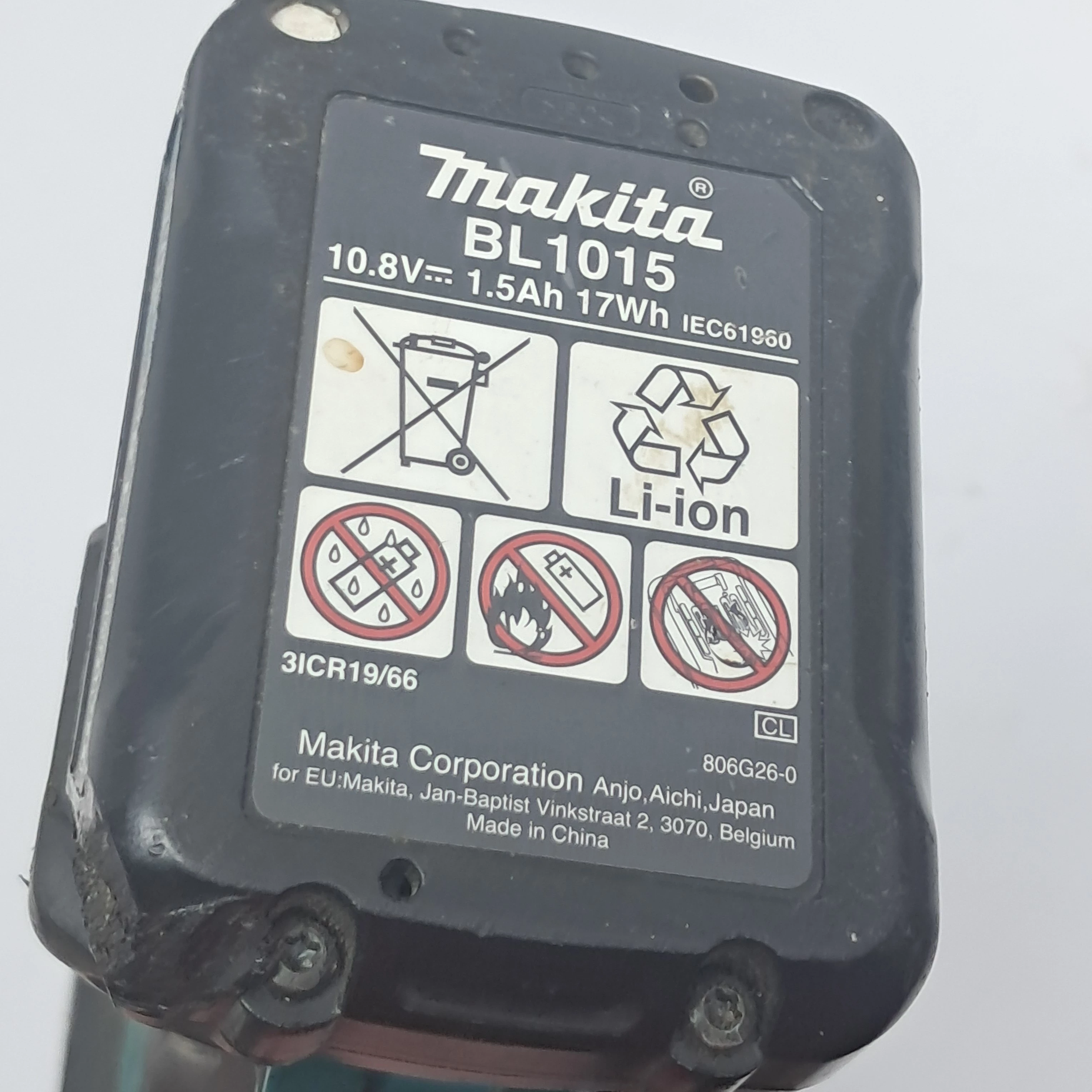 wkretarka-makita-df331d-dodatkowy-osprzet-w-zestawie-235821-392073