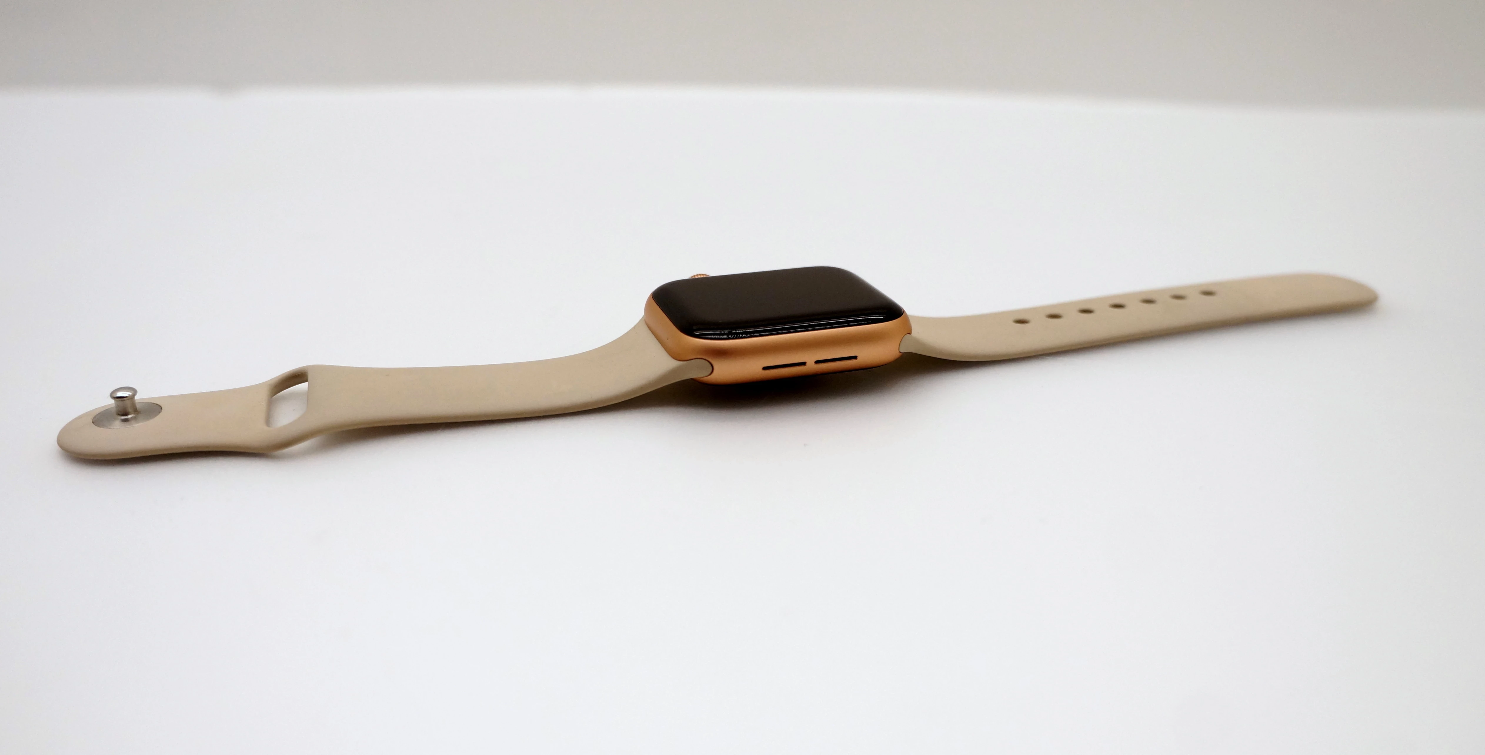 smartwatch-apple-watch-series-4-gps-cellular-40mm-rozowy-stan-11323-2