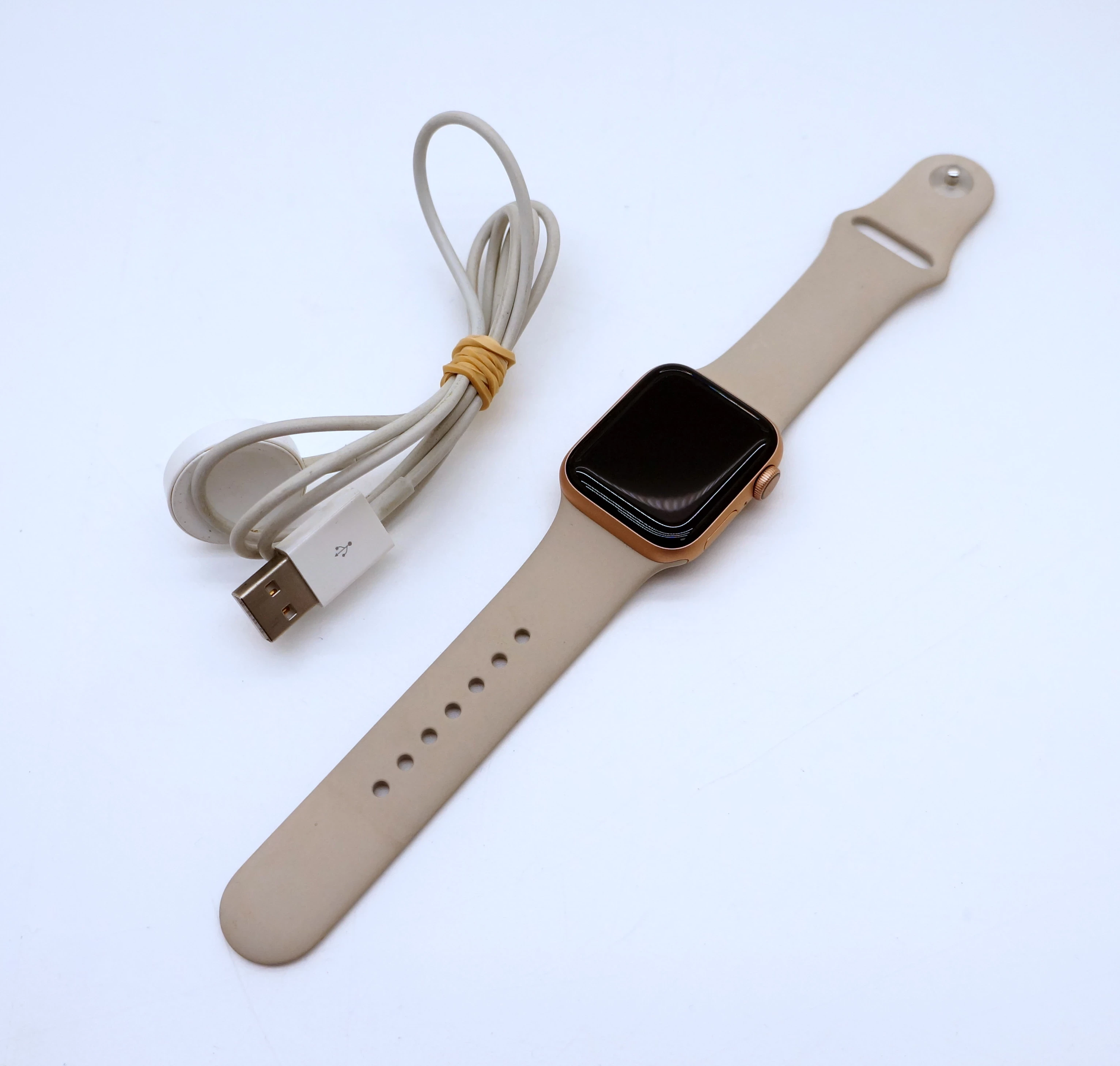 smartwatch-apple-watch-series-4-gps-cellular-40mm-rozowy-krakowska-94-andrychow
