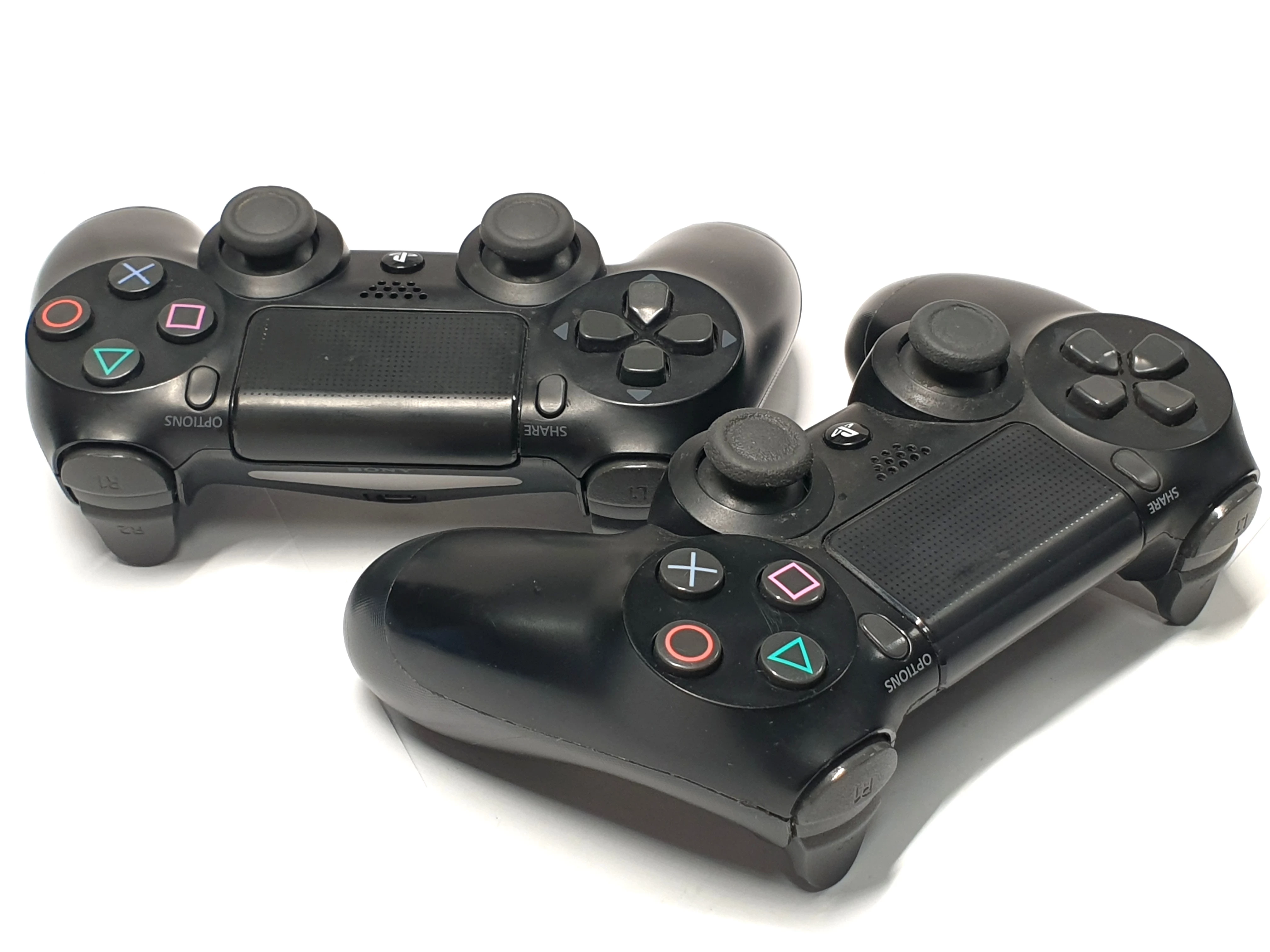 konsola-sony-ps4-pro-1tb-cuh-7216b-gry-w-zestawie-205998-225574