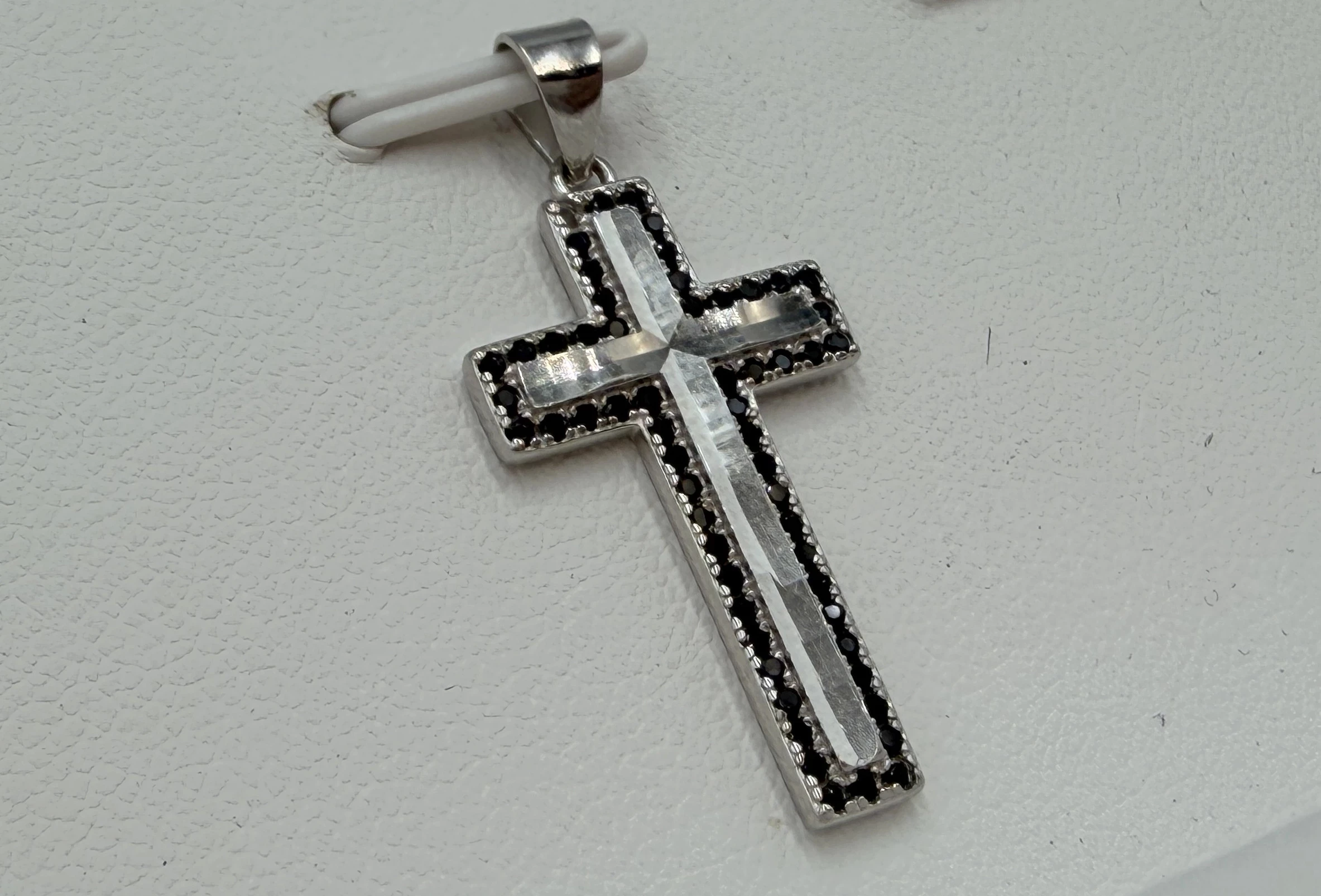 srebro-wyrob-jubilerski-uzywany-srebrna-zawieszka-925-207g-krzyz-stan-11323-2