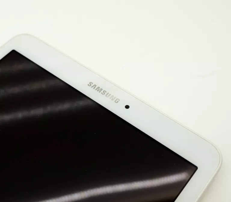 tablet-samsung-sm-t561-96-15-gb-8-gb-bialy-stan-11323-2