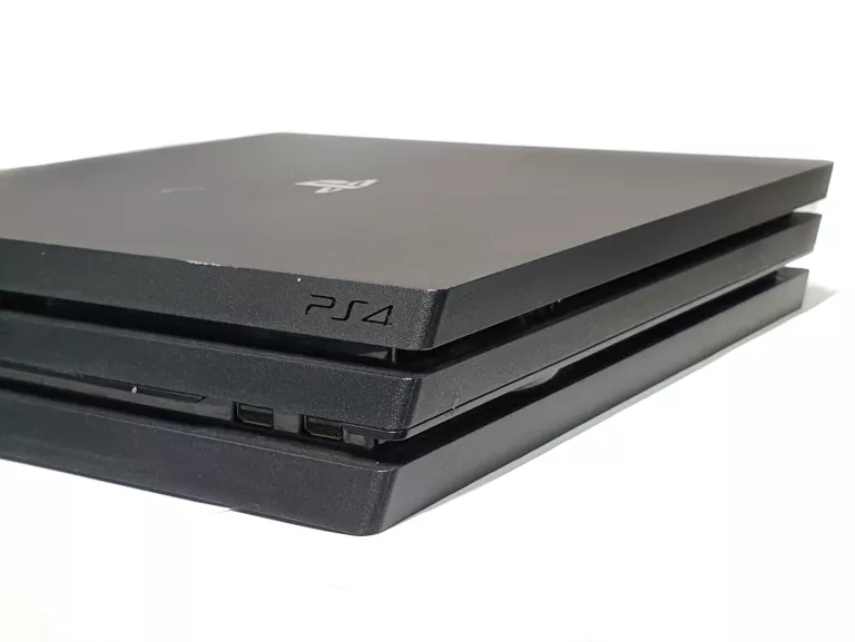 konsola-sony-ps4-pro-1tb-cuh-7216b-liczba-kontrolerow-w-zestawie-205994-225550