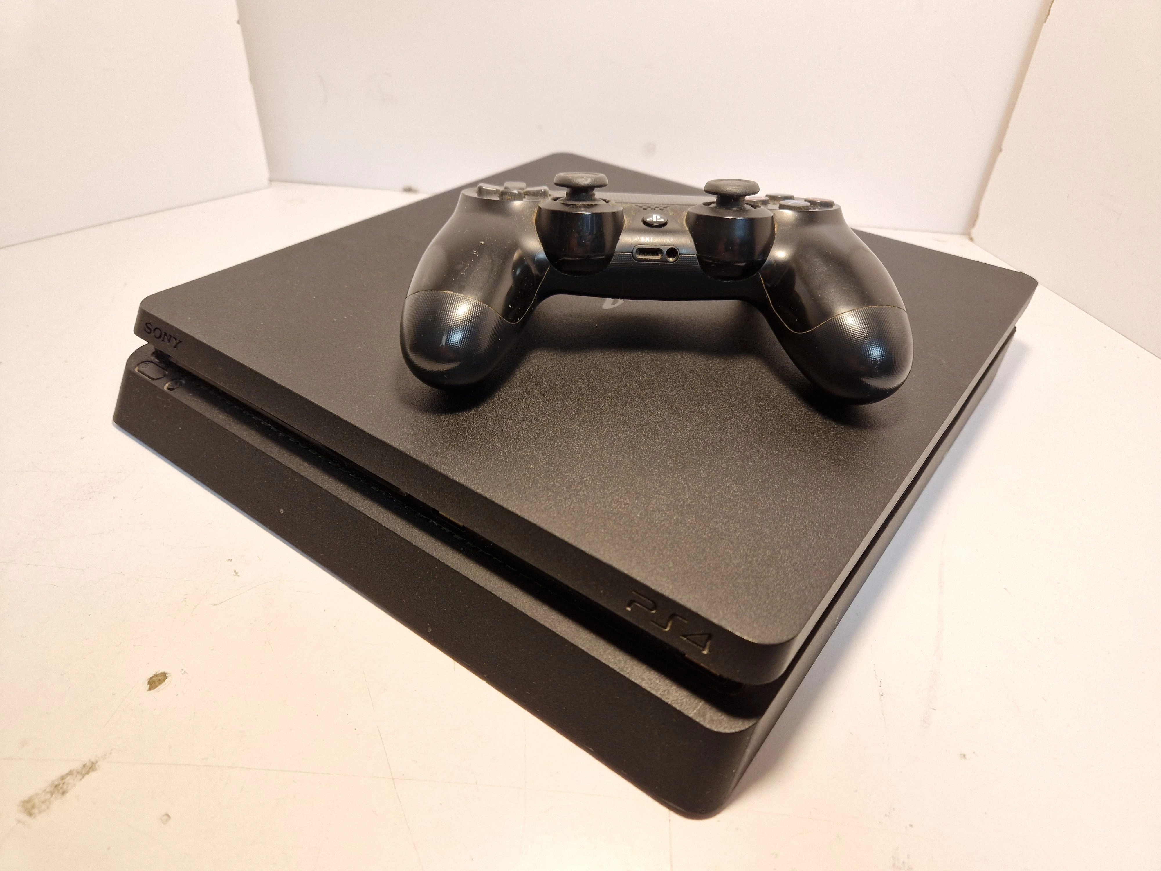 konsola-ps4-slim-500gb-pad-kod-producenta-cuh-2016a