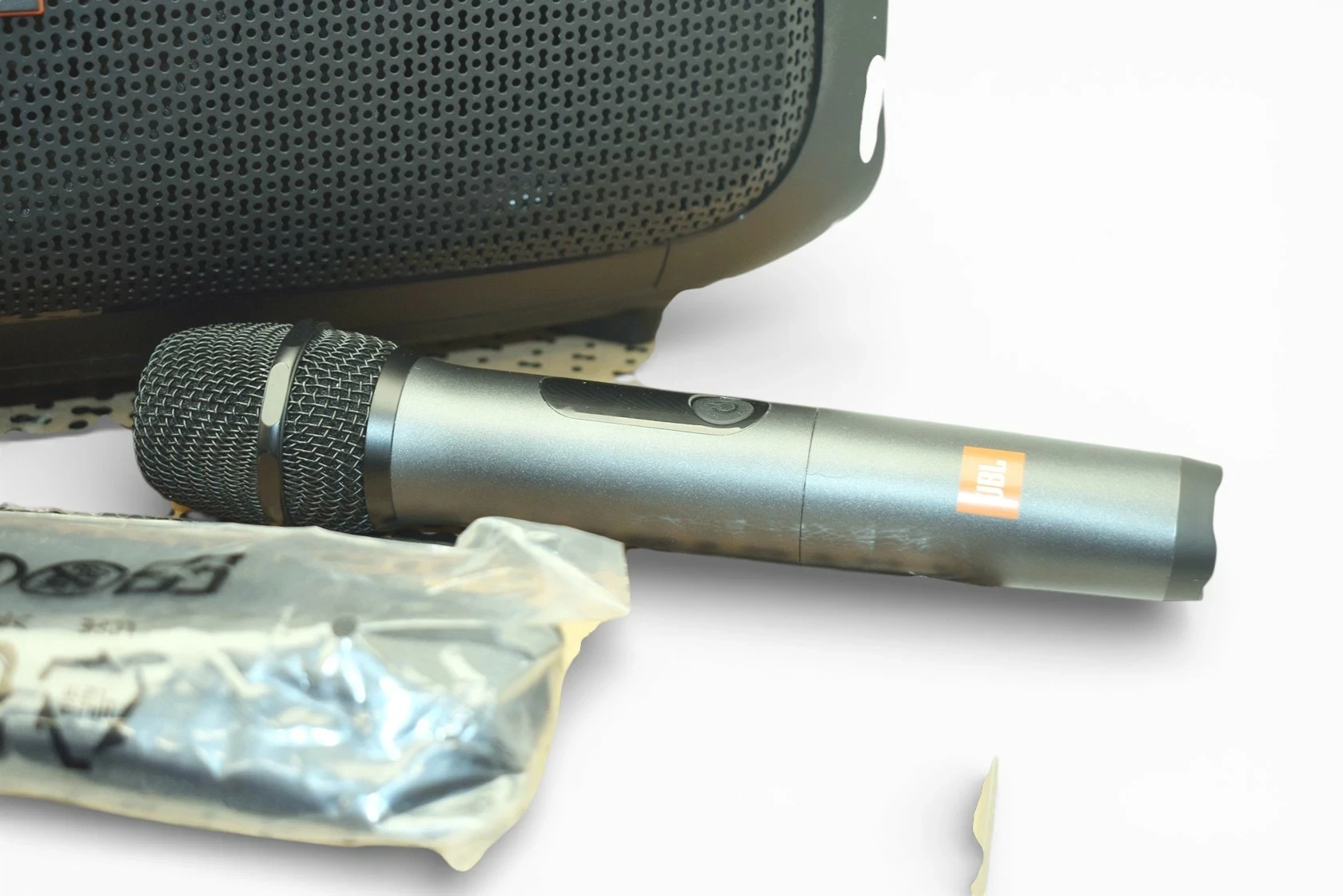 jbl-partybox-on-the-go-essential-stan-11323-2