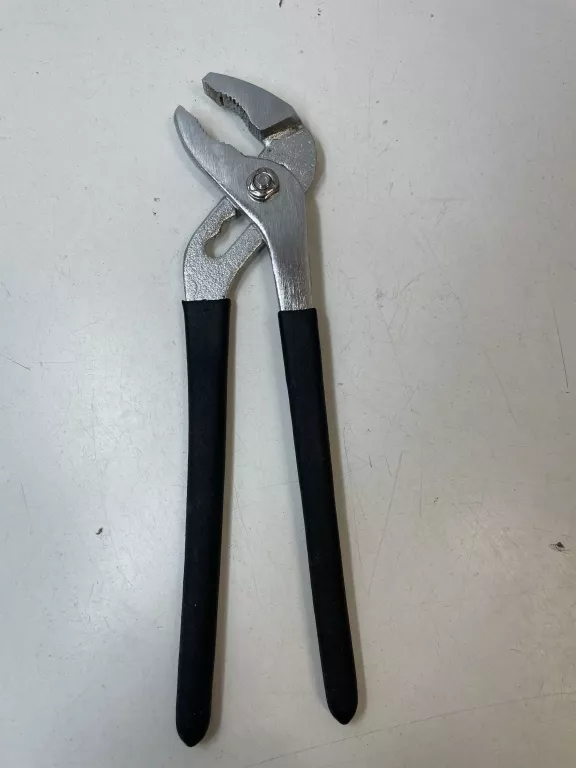 szczypce-nastawne-klucz-osiedle-centrum-d1-krakow