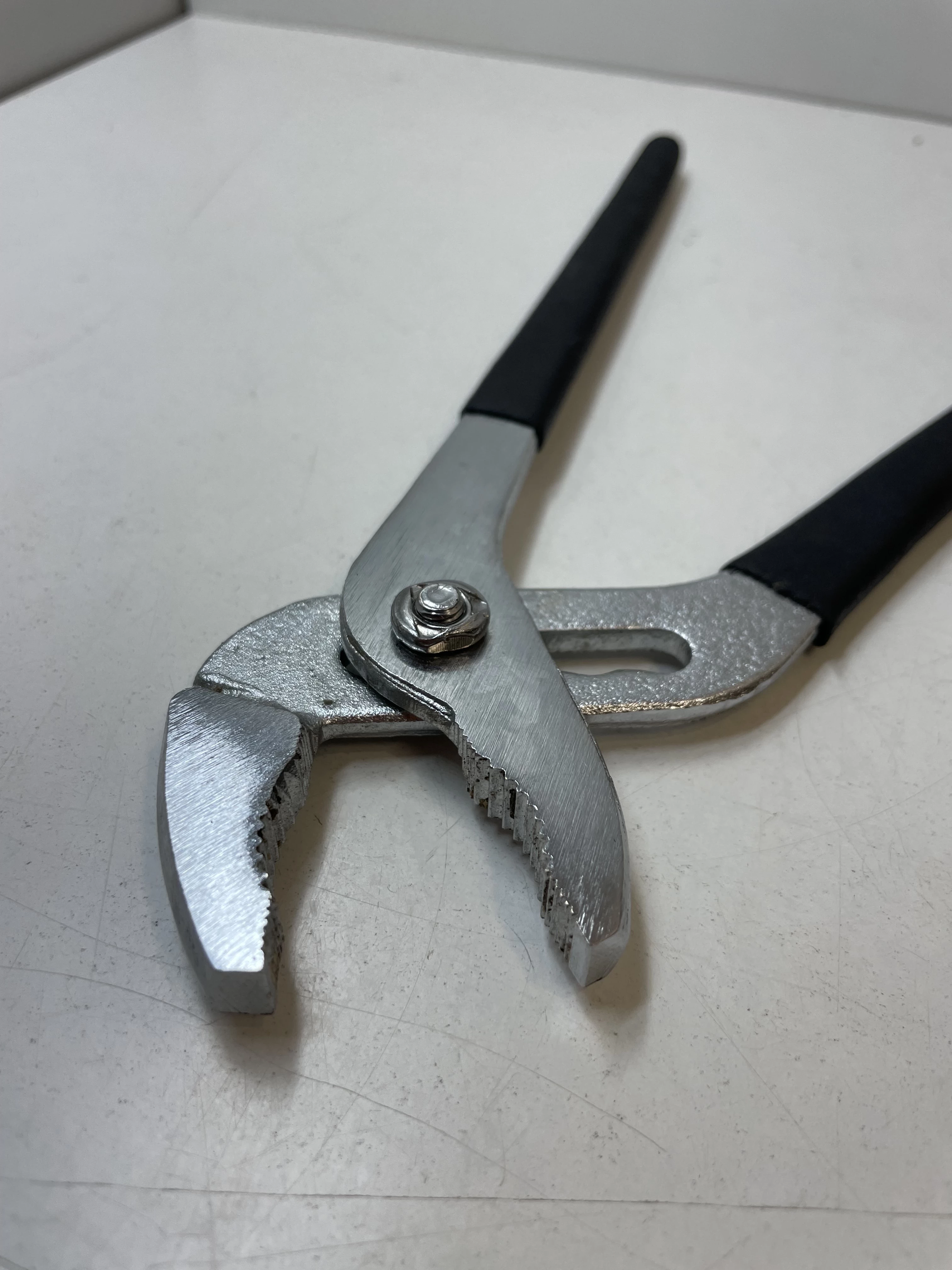 szczypce-nastawne-klucz-stan-11323-2