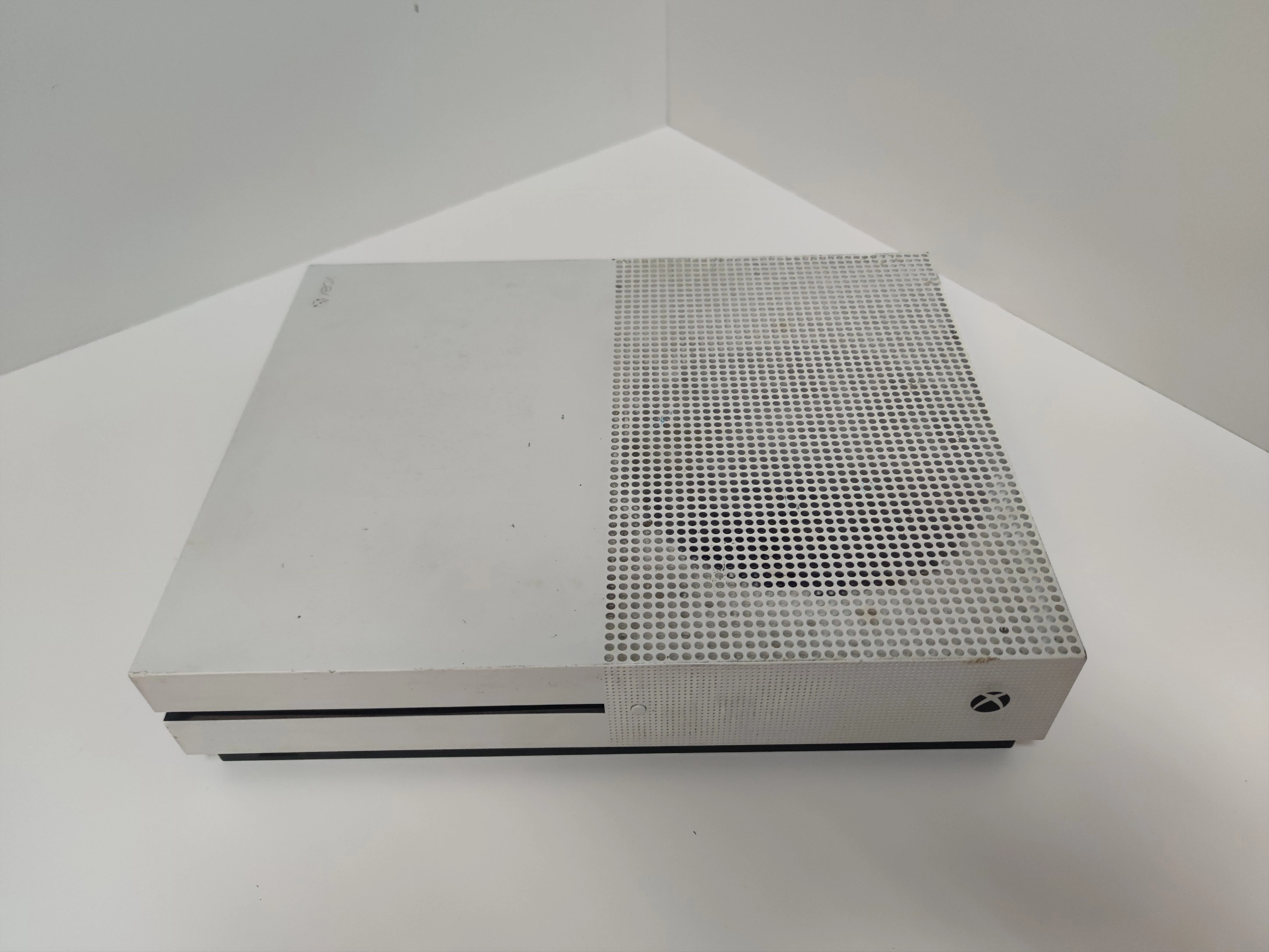 konsola-xbox-one-s-500-gb-liczba-kontrolerow-w-zestawie-205994-225550