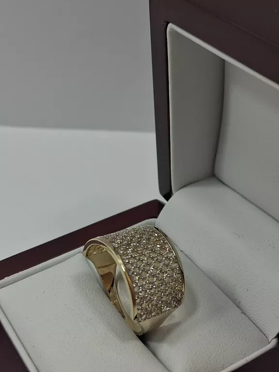 zlote-kolczyki-585-w440-targowa-41-warszawa