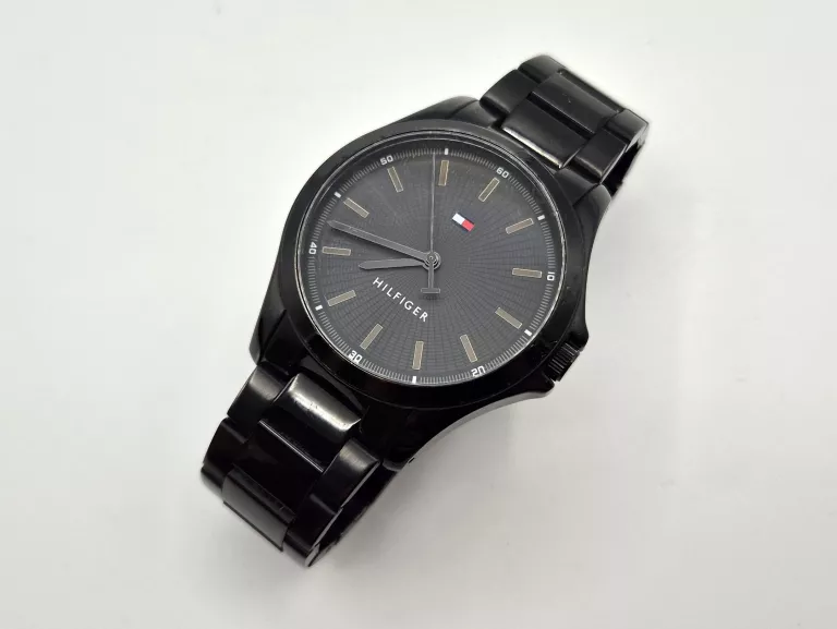 zegarek-meski-tommy-hilfiger-classic-1710680-material-paska-129219-8
