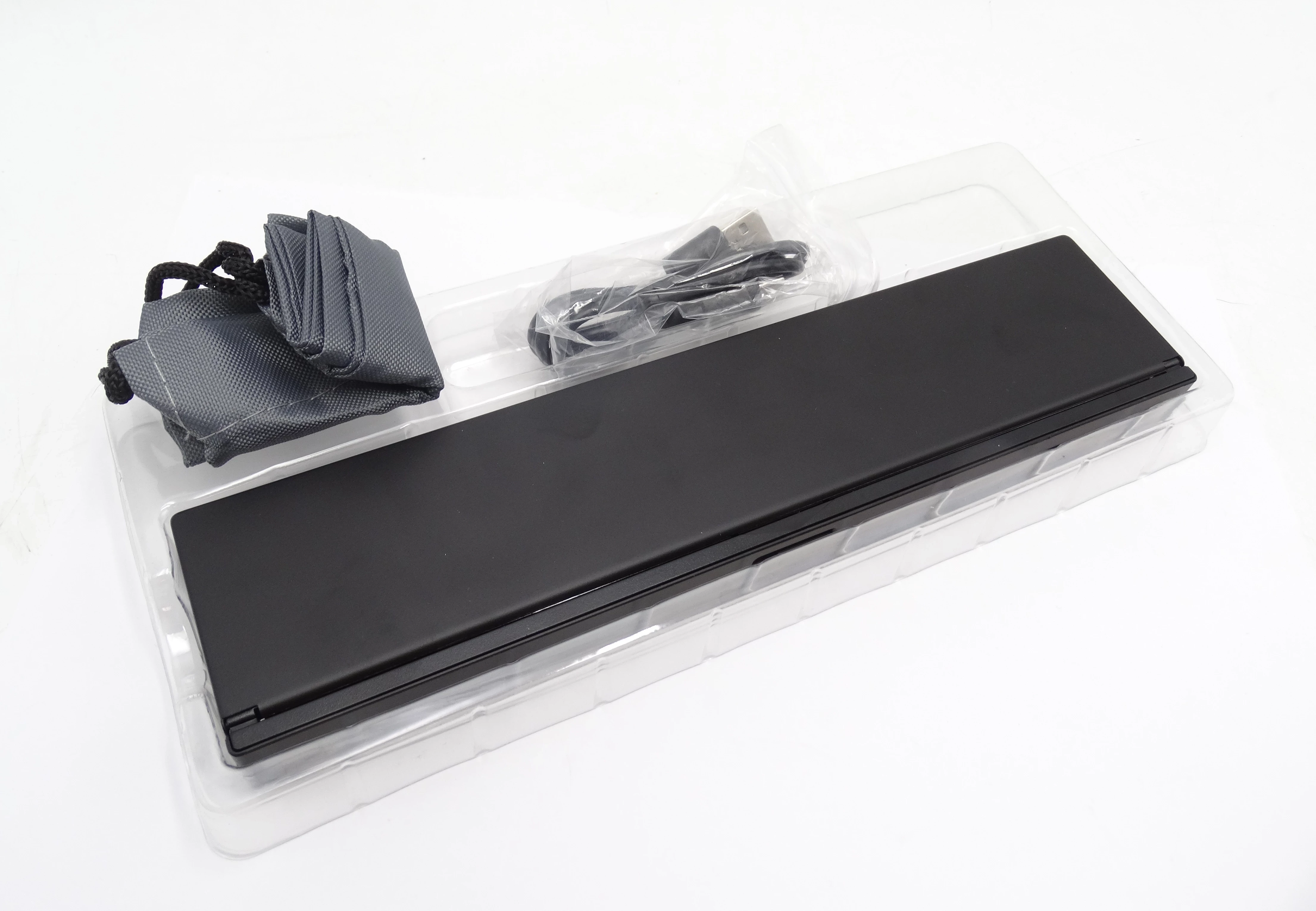 klawiatura-bezprzewodowa-uniwersalna-kod-producenta-2612240061211