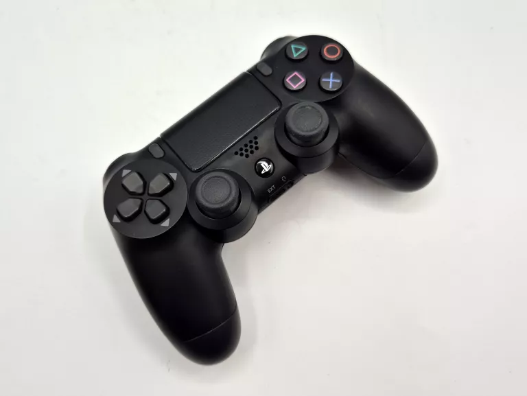 kontroler-pad-do-ps4-czarny-dualshock-4-stan-11323-2