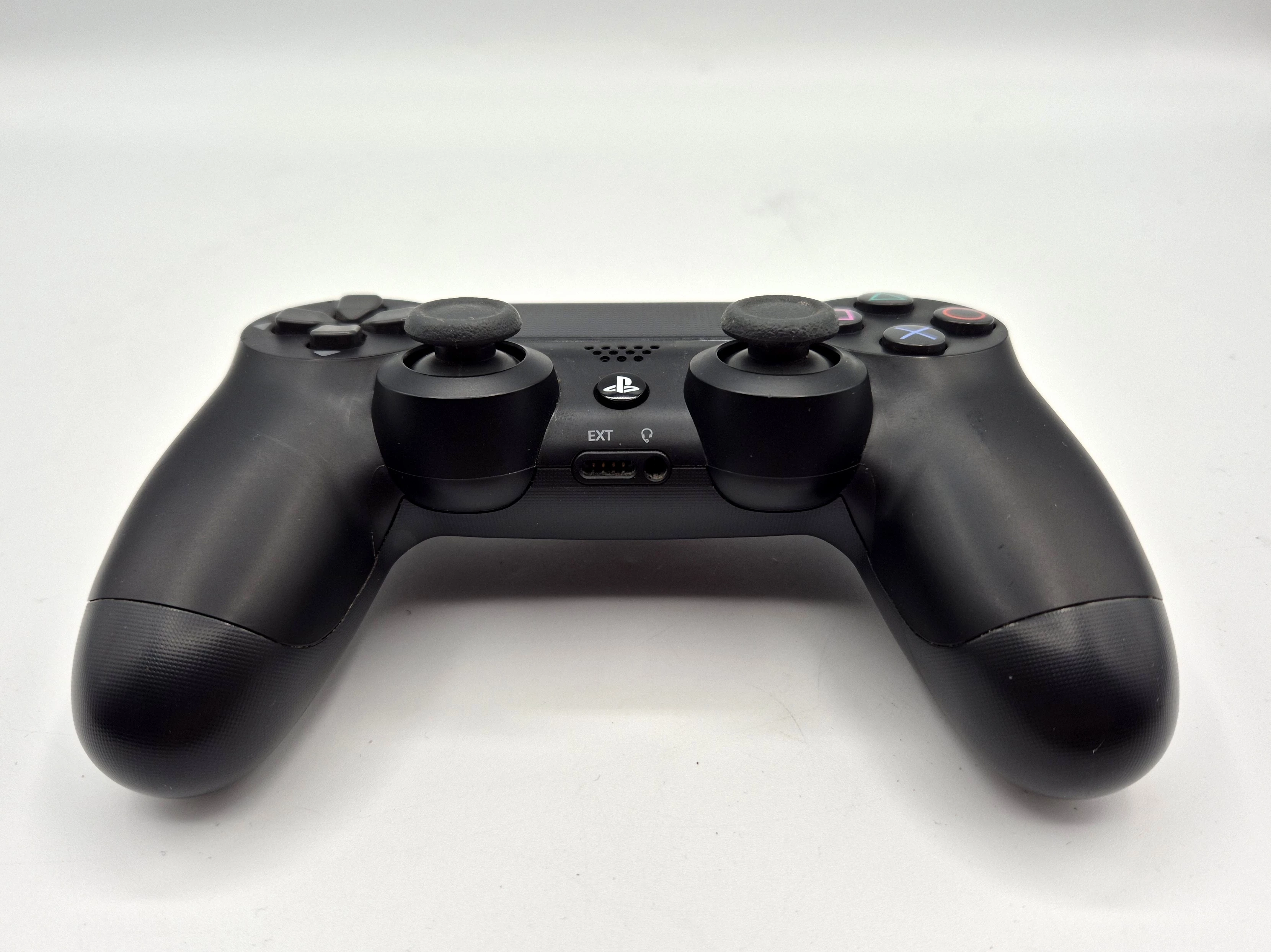 kontroler-pad-do-ps4-czarny-dualshock-4-kod-producenta-9950103