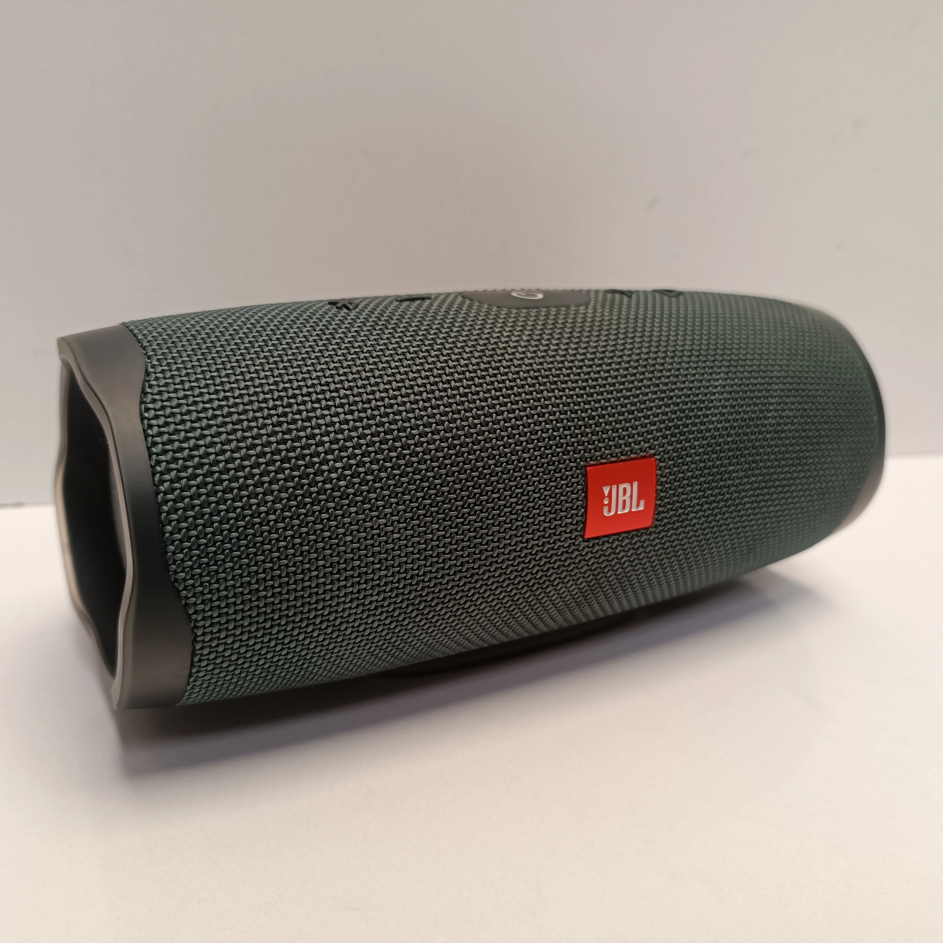 glosnik-jbl-charge-essential-2-stan-11323-2