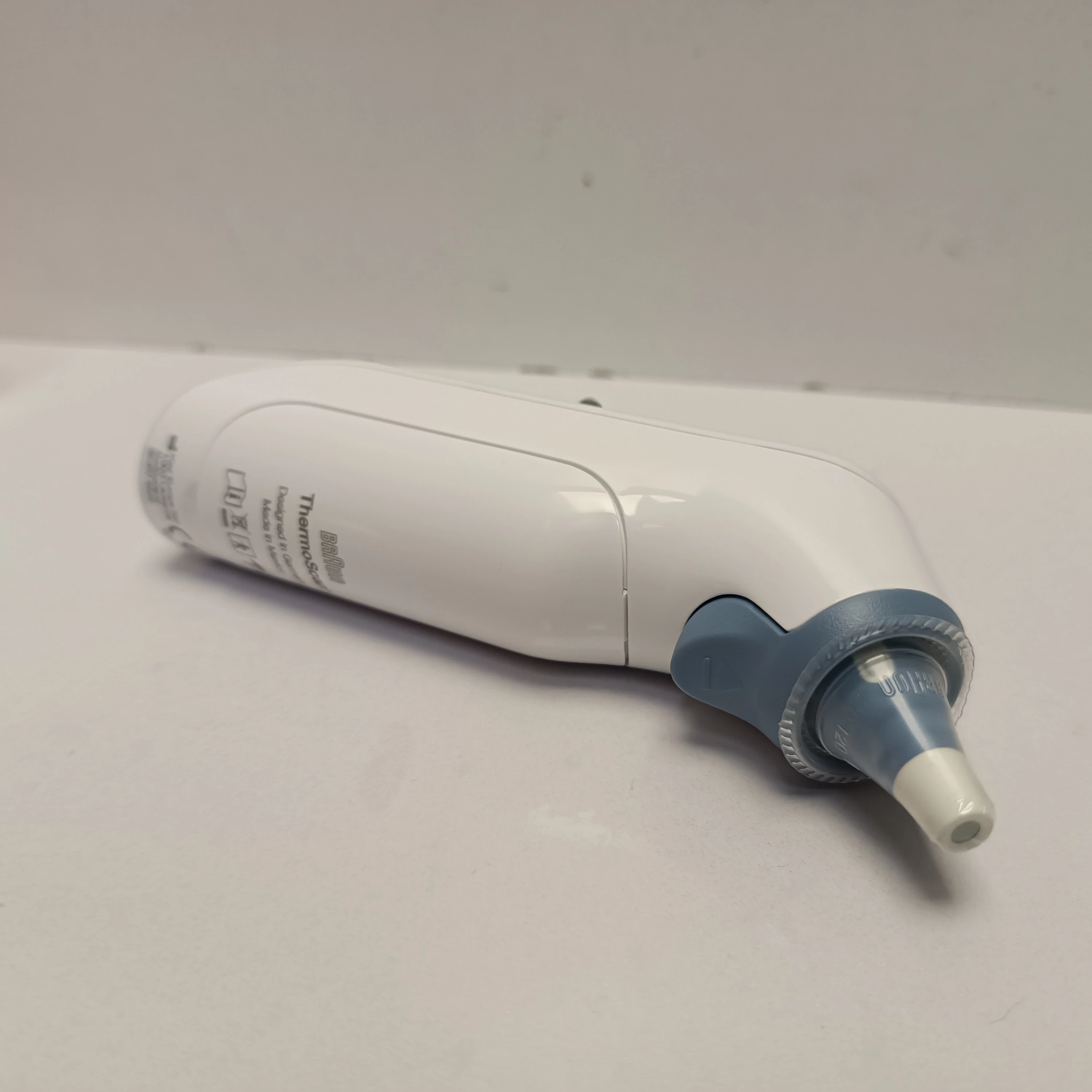 braun-irt6520-termometr-douszny-wyswietlacz-211446-250074