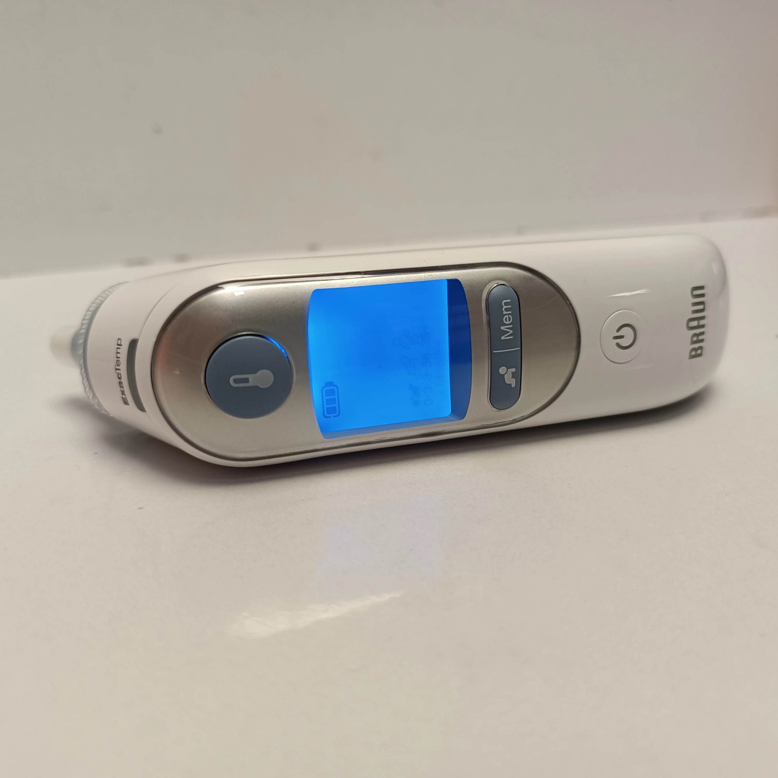 braun-irt6520-termometr-douszny-marka-248811-1134096