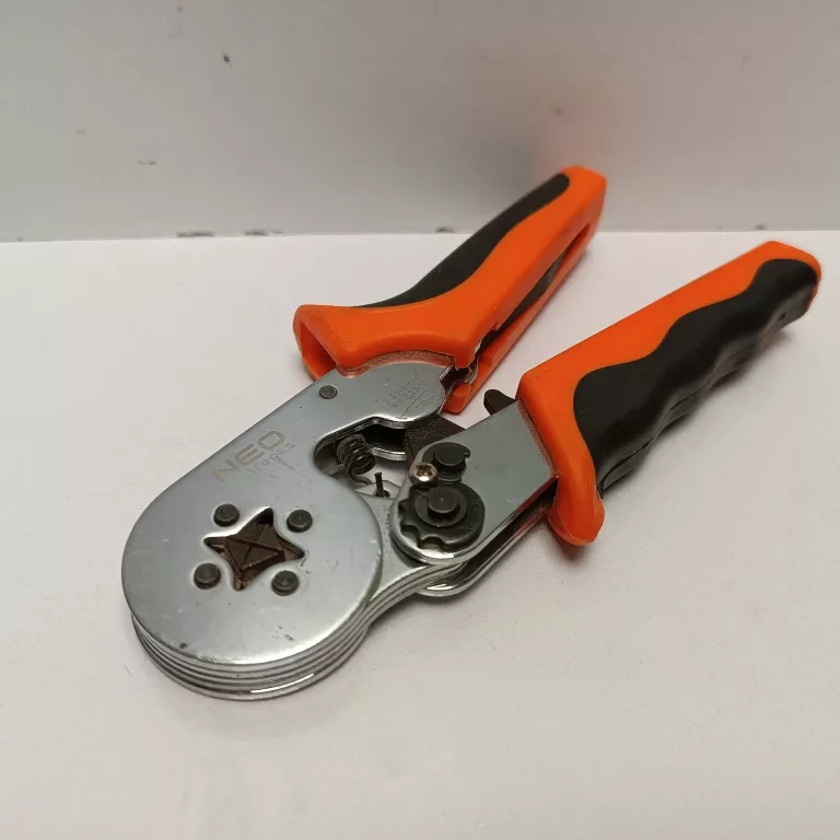 zaciskarka-koncowek-tulejkowych-neo-01-507-stan-11323-2