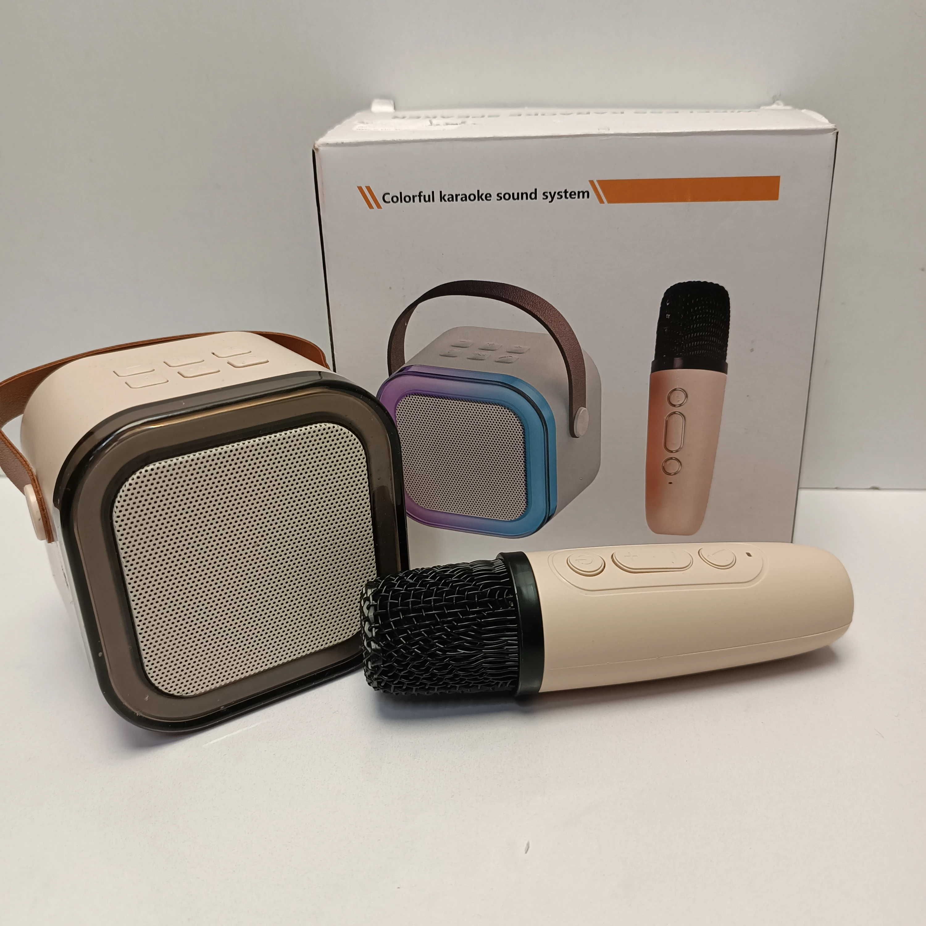 przenosny-glosnik-karaoke-rgb-mikrofon-usb-sd-mini-jack-bluetooth-zestaw-ean-gtin-5906302801428