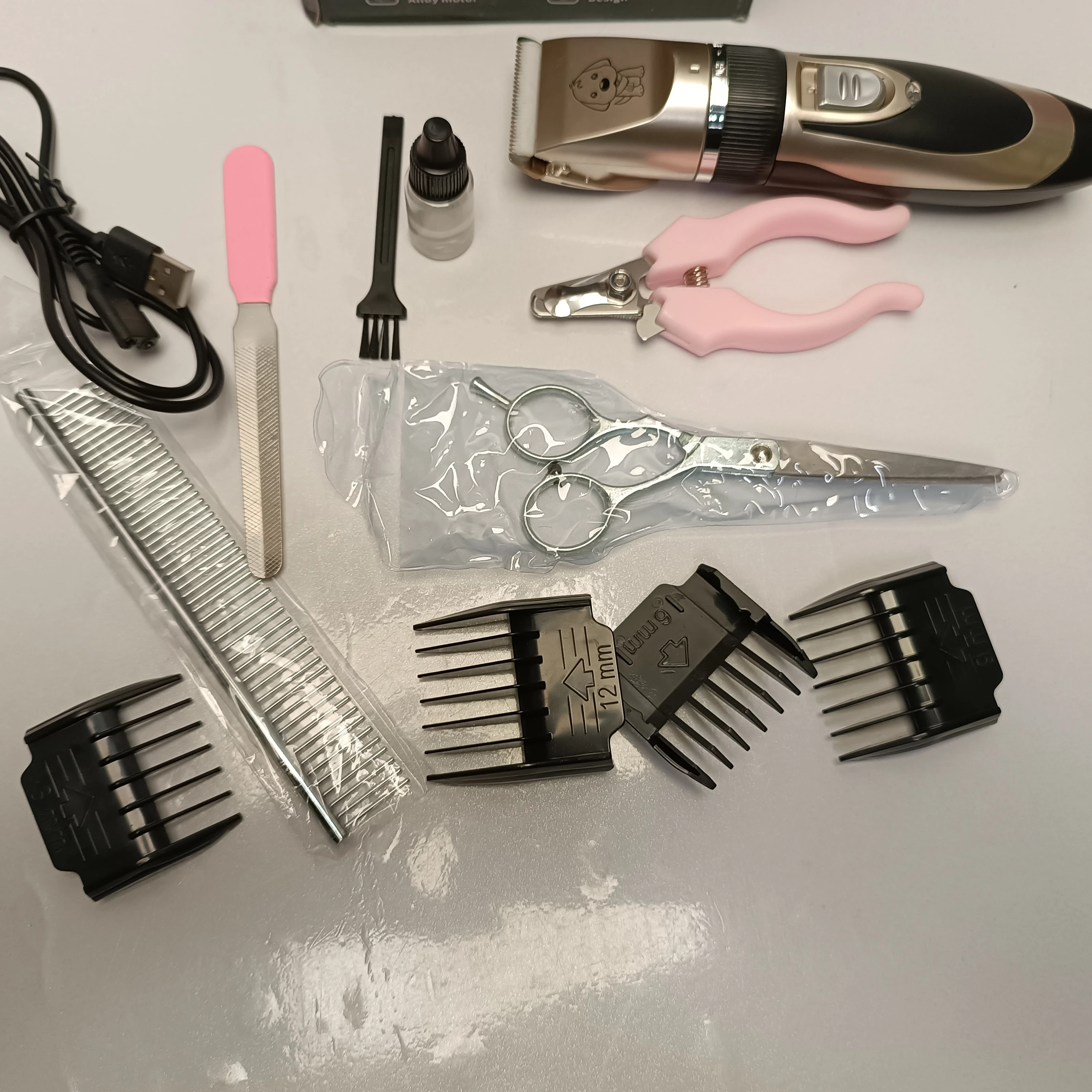 maszynka-do-strzyzenia-psa-professional-pet-clipper-stan-11323-2