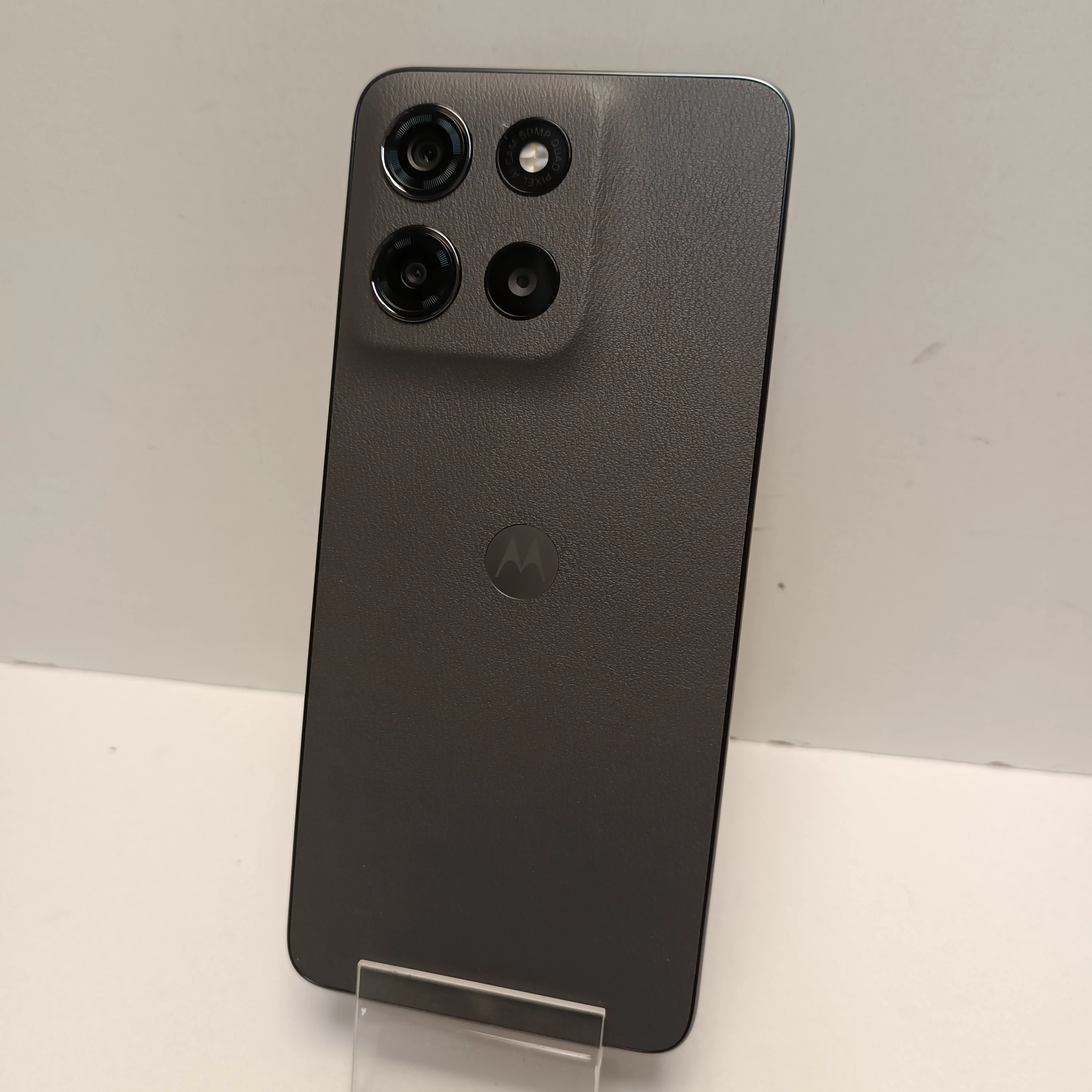 telefon-moto-g15-4128-gb-przekatna-ekranu-672