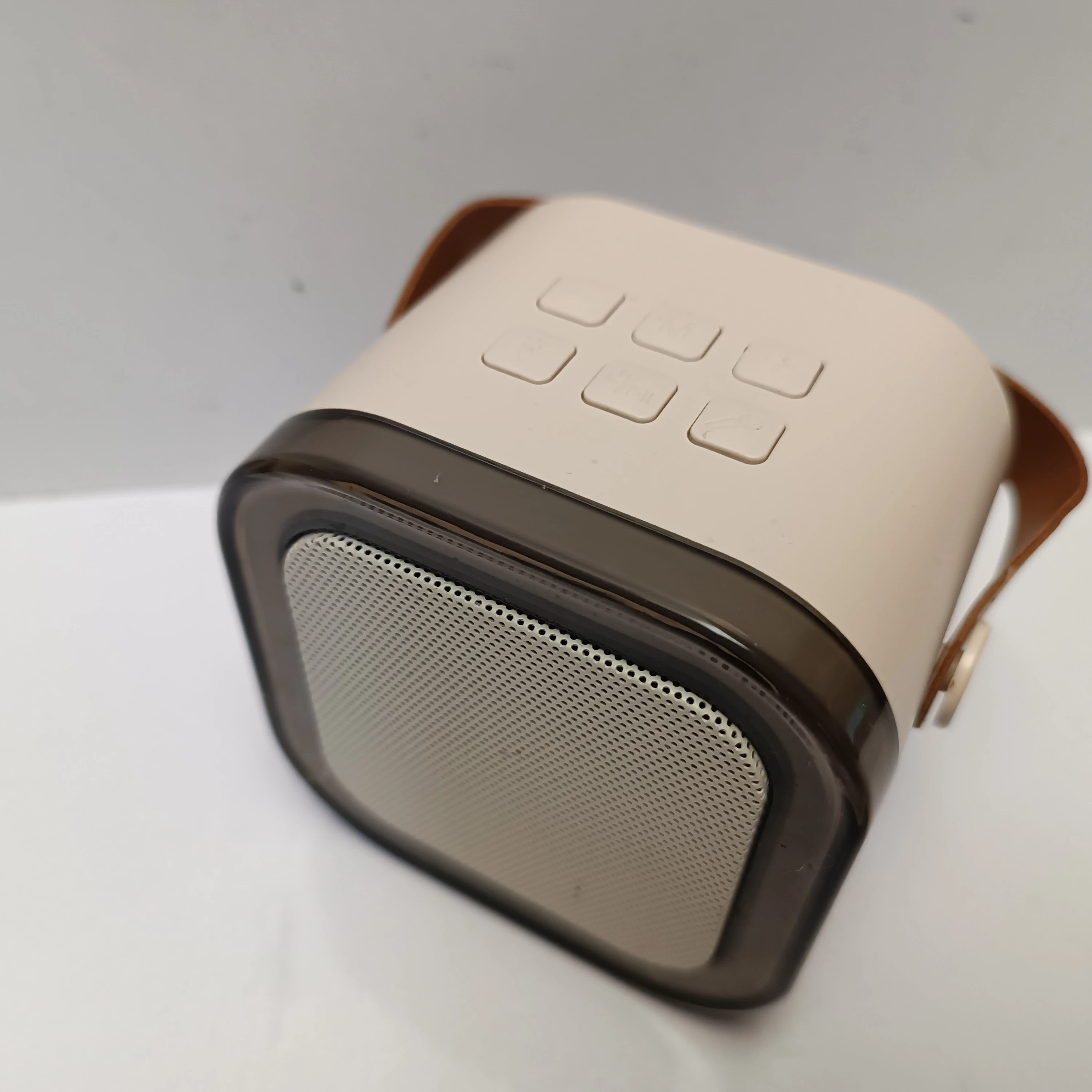 przenosny-glosnik-karaoke-rgb-mikrofon-usb-sd-mini-jack-bluetooth-zestaw-wiek-dziecka-3475-45