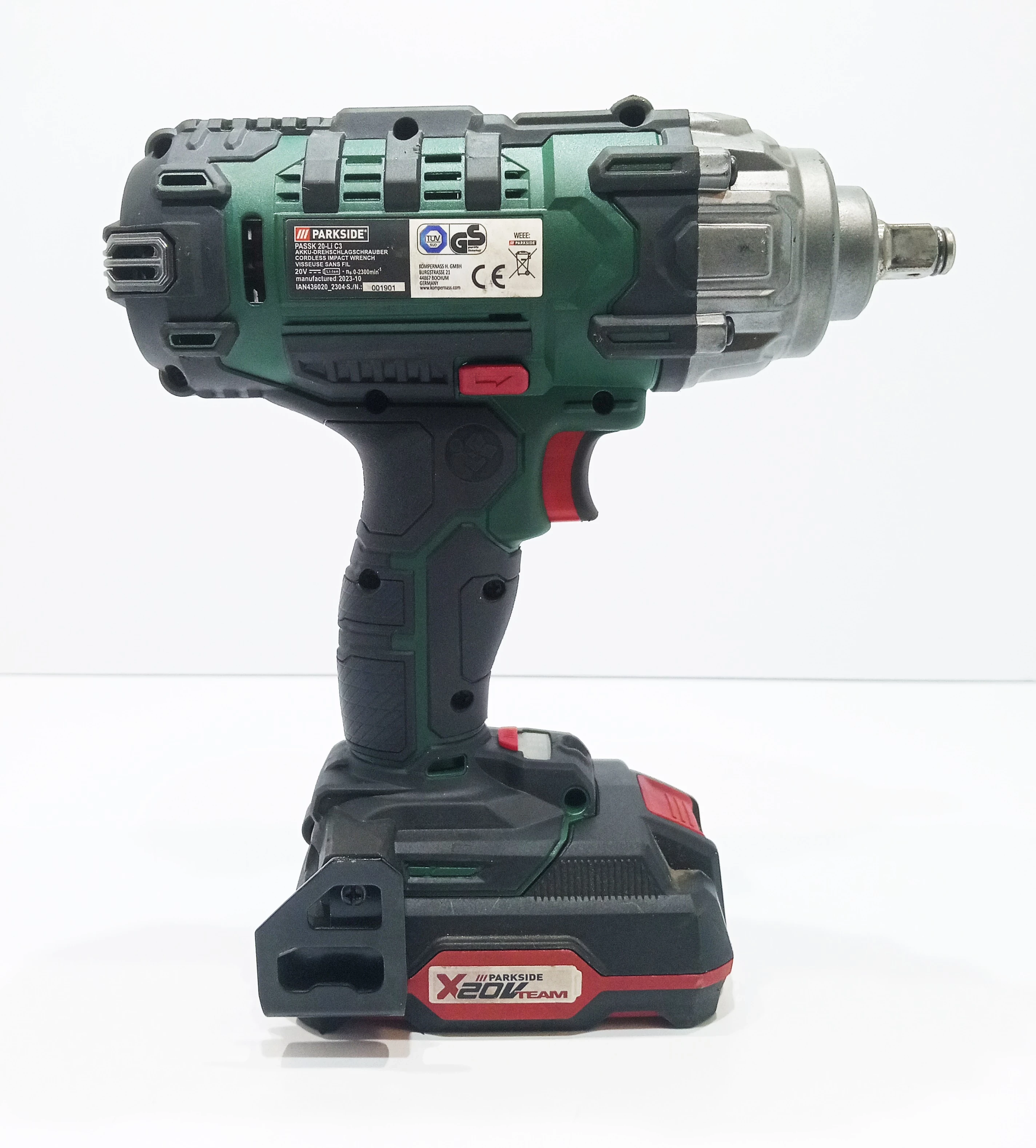 klucz-udarowy-akumulatorowy-parkside-passk-20-li-c3-akuwalizka-zawartosc-zestawu-235809-65536