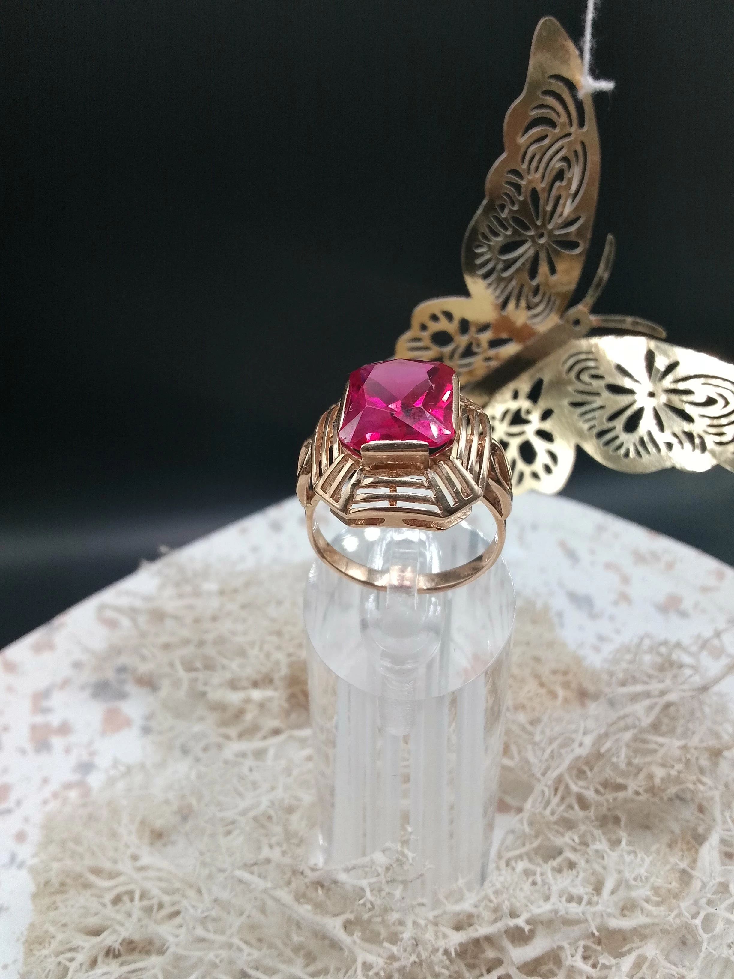 piekny-zloty-pierscionek-z-czerwonym-oczkiem-okulickiego-92-stalowa-wola