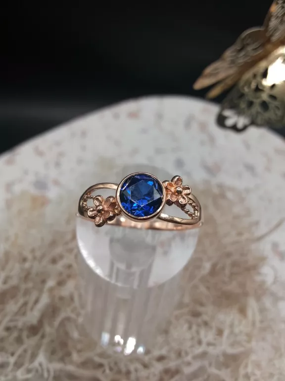 zloty-pierscionek-z-niebieskim-oczkiem-okulickiego-92-stalowa-wola