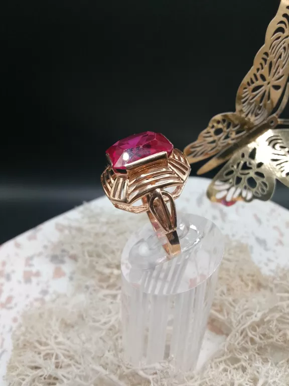 piekny-zloty-pierscionek-z-czerwonym-oczkiem-rodzaj-2205-4