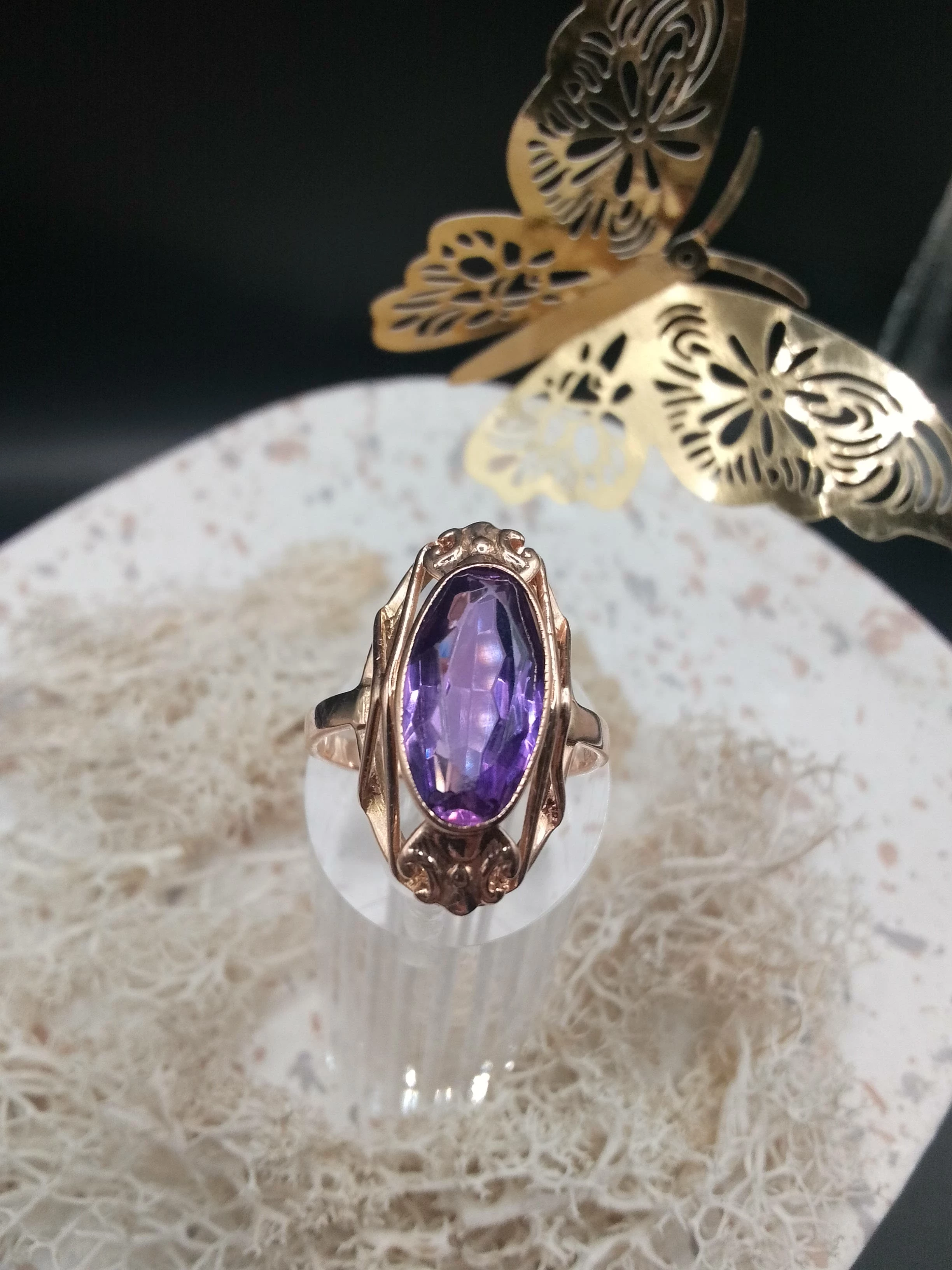 piekny-zloty-pierscionek-z-fioletowym-oczkiem-okulickiego-92-stalowa-wola