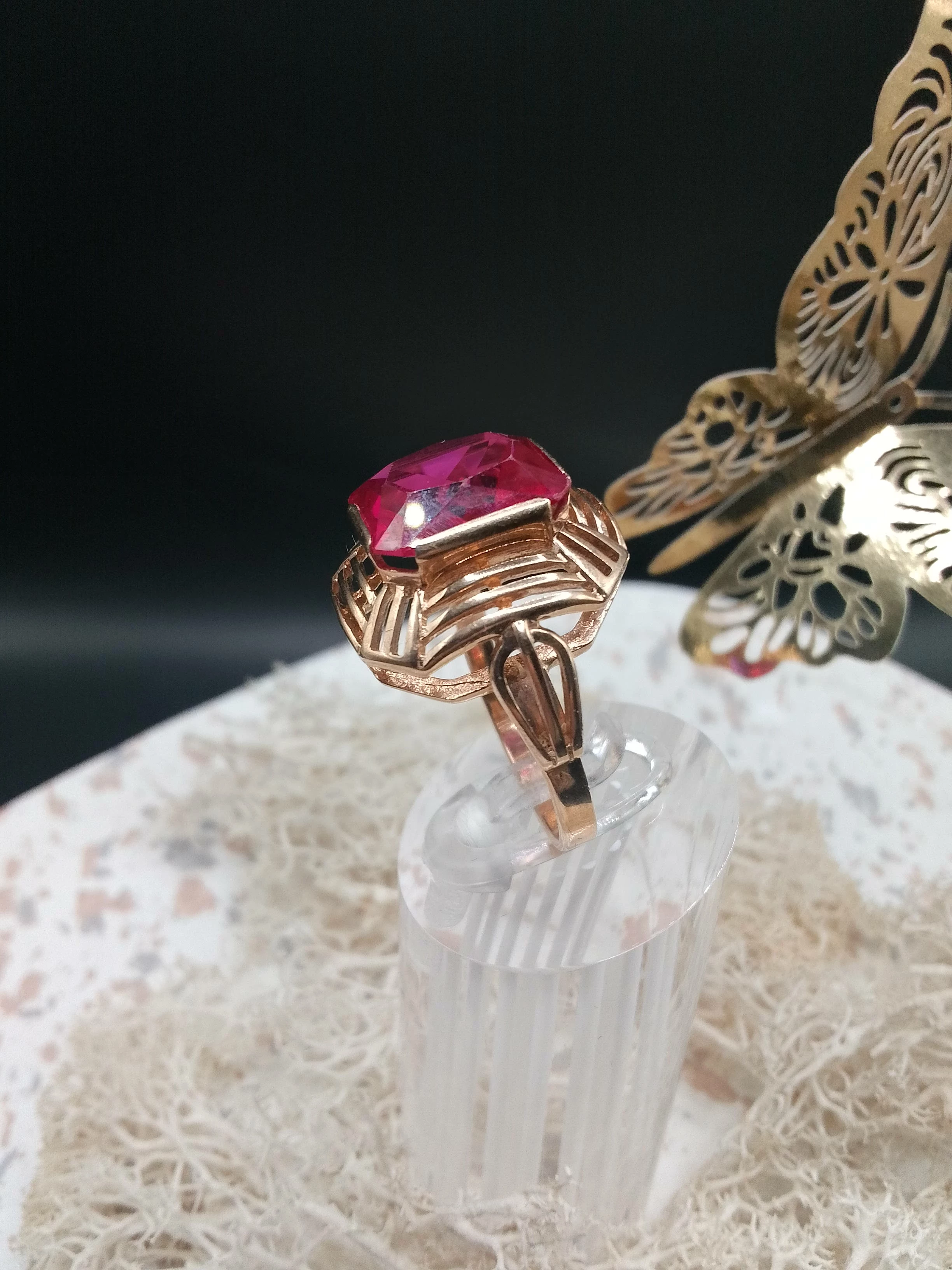 piekny-zloty-pierscionek-z-czerwonym-oczkiem-rodzaj-2205-4