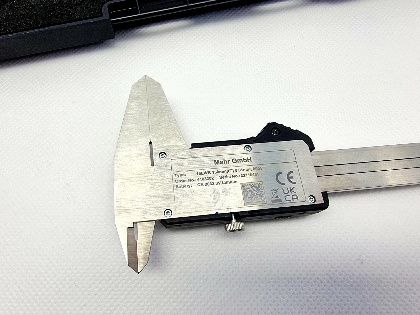 suwmiarka-elektroniczna-ze-sruba-din-862-zakres-150-mm-glebokosciomierz-maksymalny-zakres-pomiaru-15000