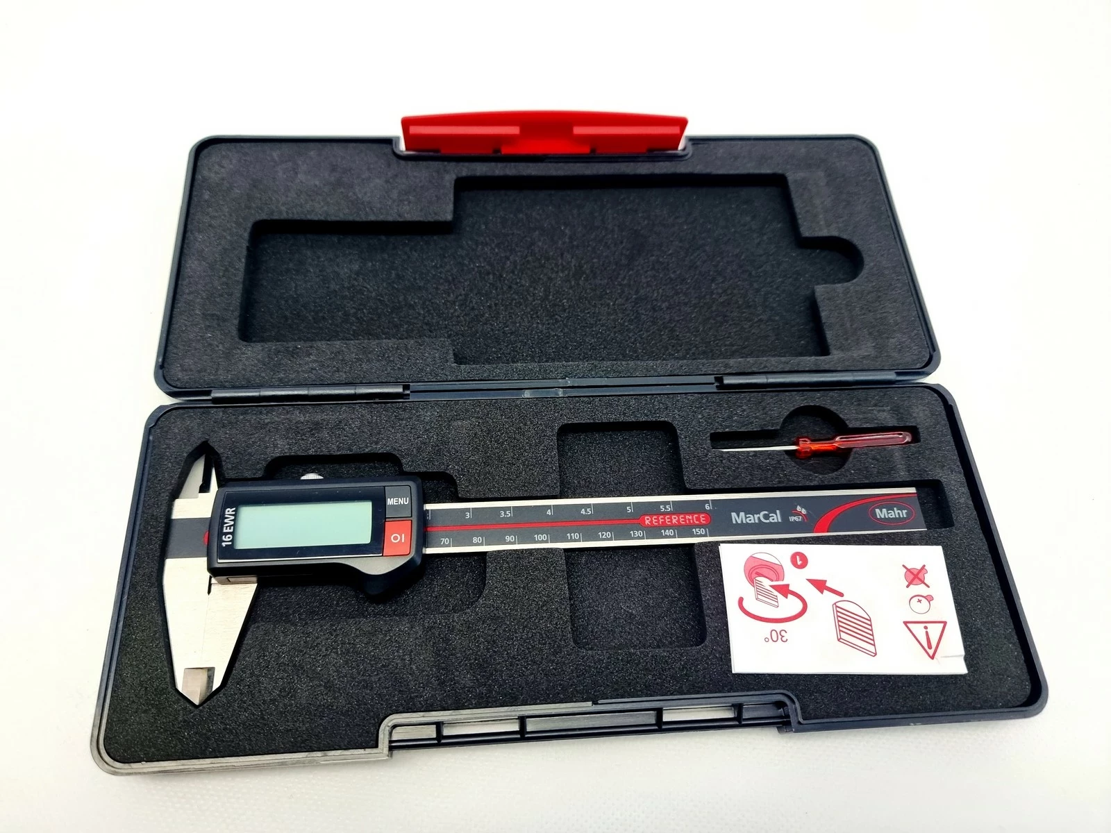 suwmiarka-elektroniczna-ze-sruba-din-862-zakres-150-mm-glebokosciomierz-dabrowszczakow-1811-sj-olsztyn