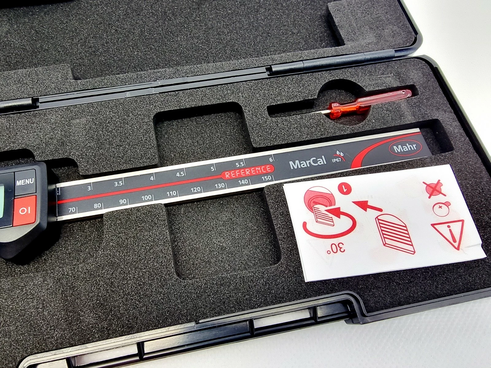 suwmiarka-elektroniczna-ze-sruba-din-862-zakres-150-mm-glebokosciomierz-stan-11323-2