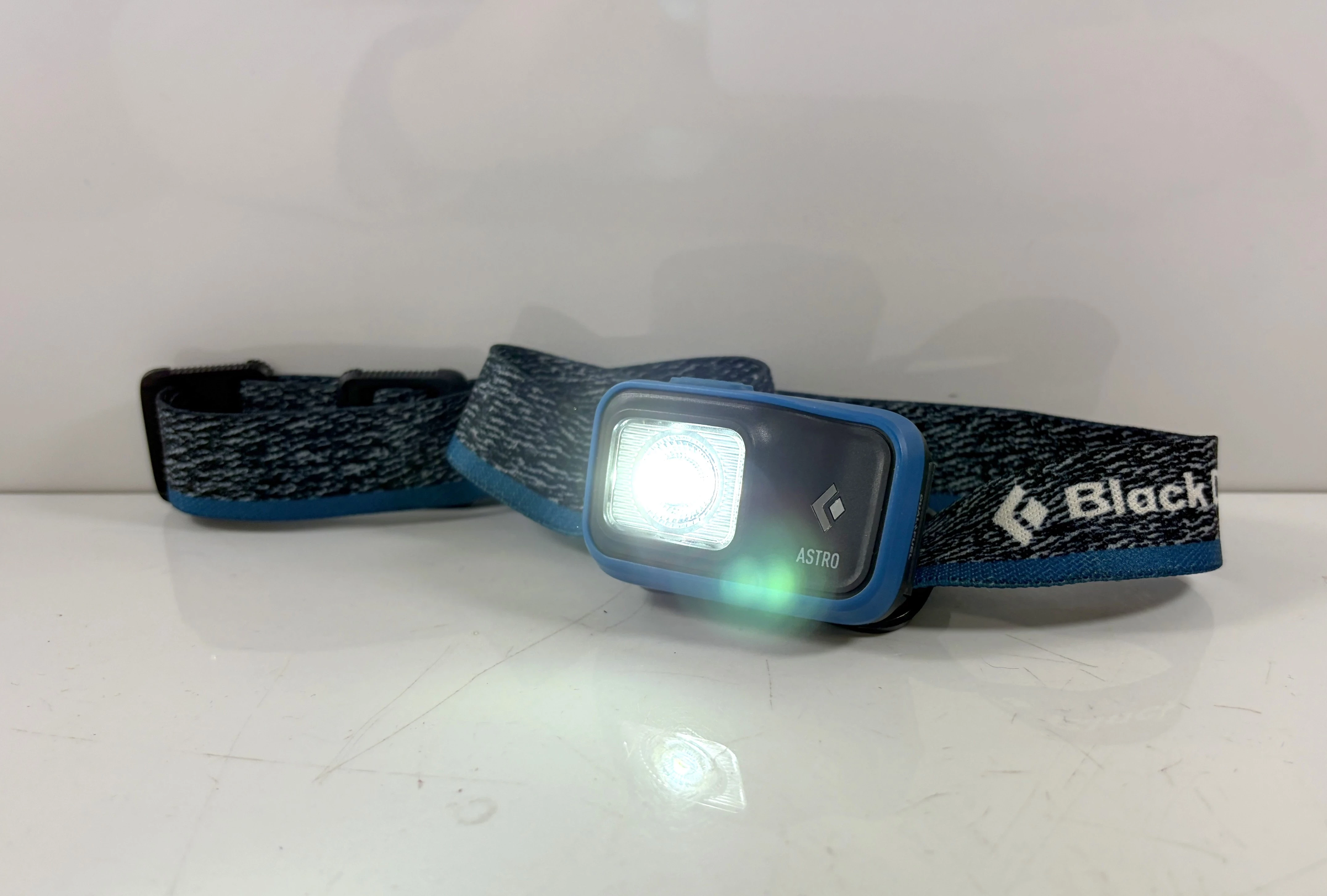 latarka-czolowa-black-diamond-astro-dabrowskiego-149-poznan-ska-x