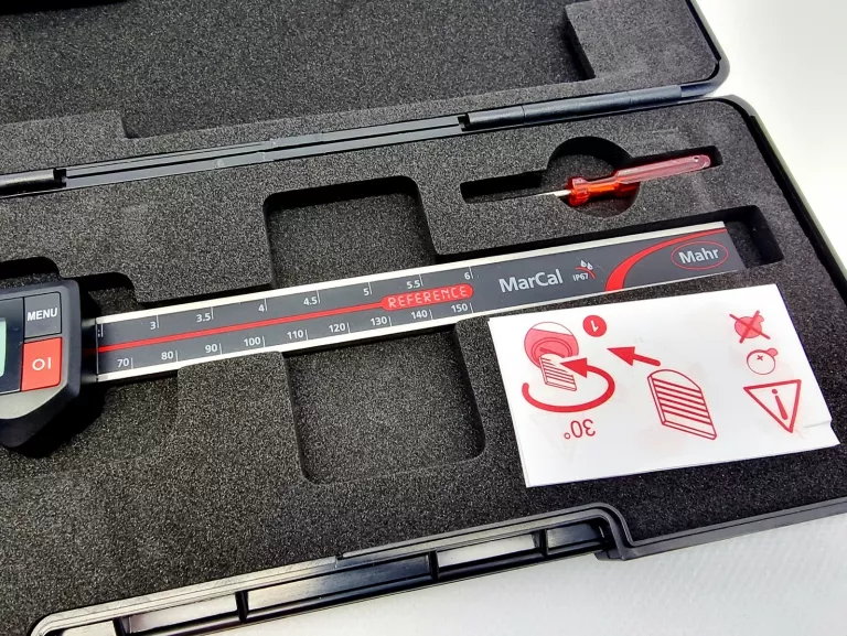 suwmiarka-elektroniczna-ze-sruba-din-862-zakres-150-mm-glebokosciomierz-stan-11323-2