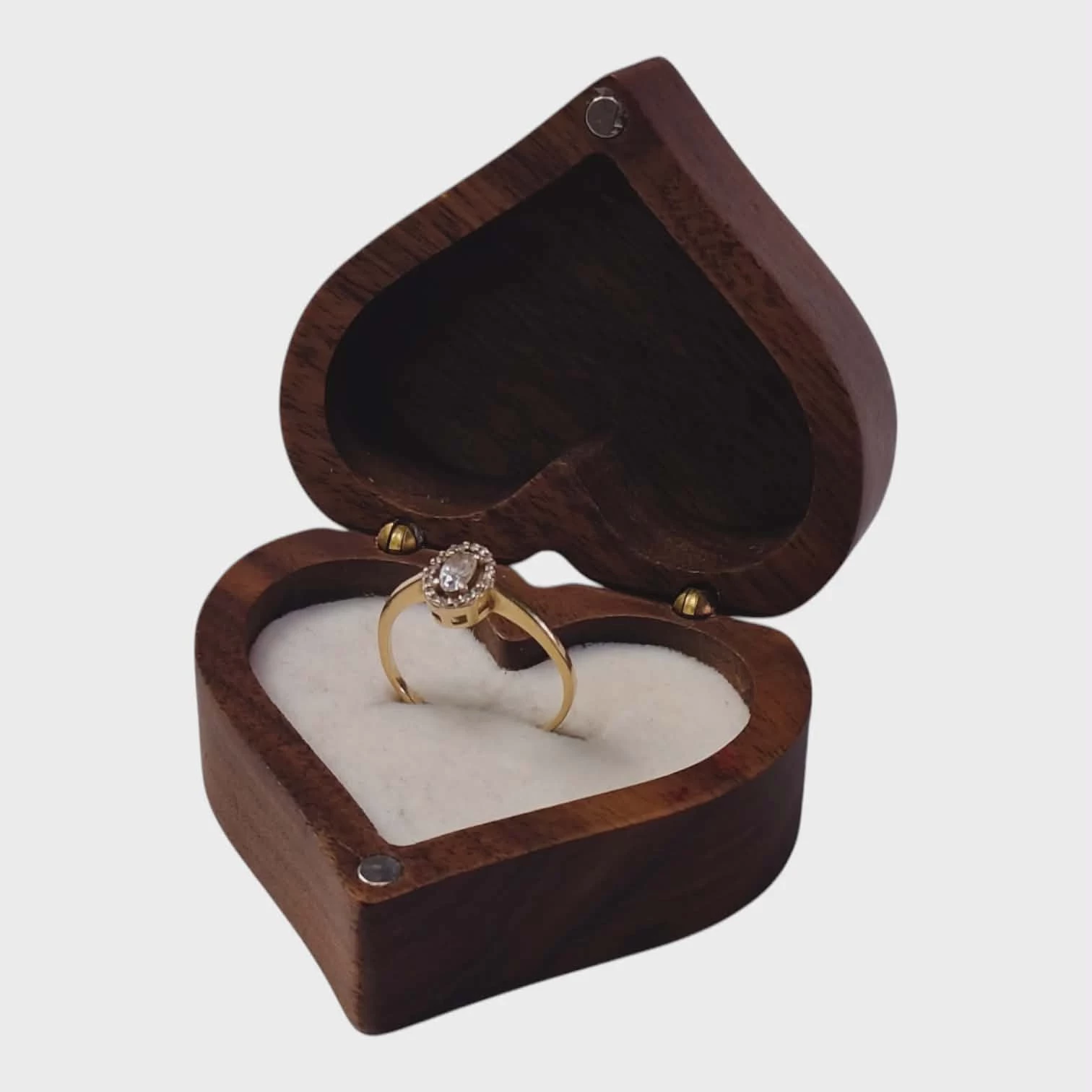 cudowny-zloty-pierscionek-z-cyrkoniami-zloto-585-rozmiar-16-waga-148-g-rozmiarsrednica-wew-mm-372-16