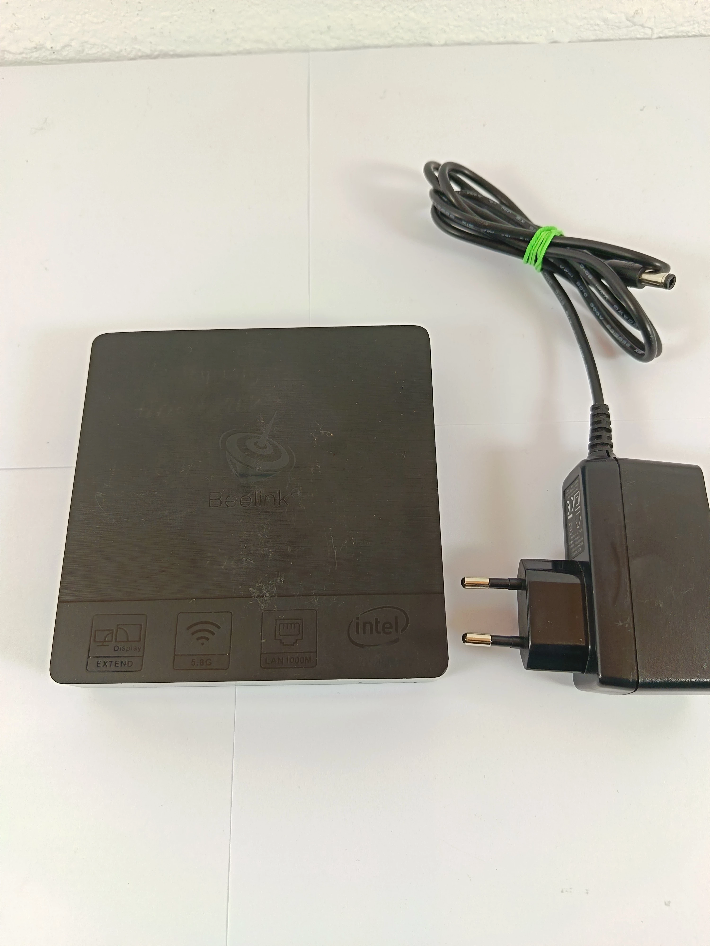 mini-pc-beelink-bt3-pro-x5-z8350-4gb-64gb-win-11-stan-11323-2