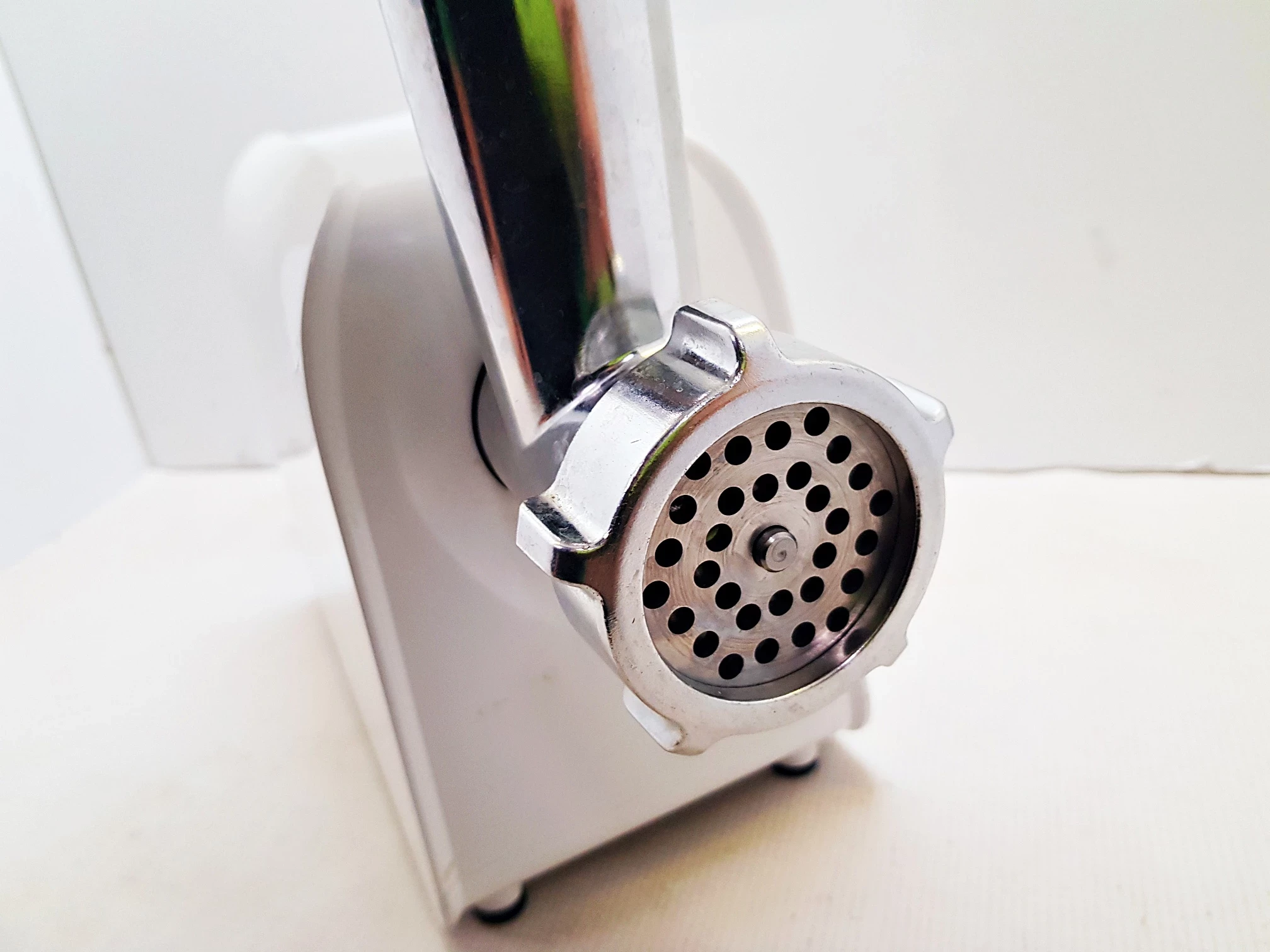 maszynka-do-mielenia-miesa-gorenje-mg-1602w-komplet-model-mg1602w