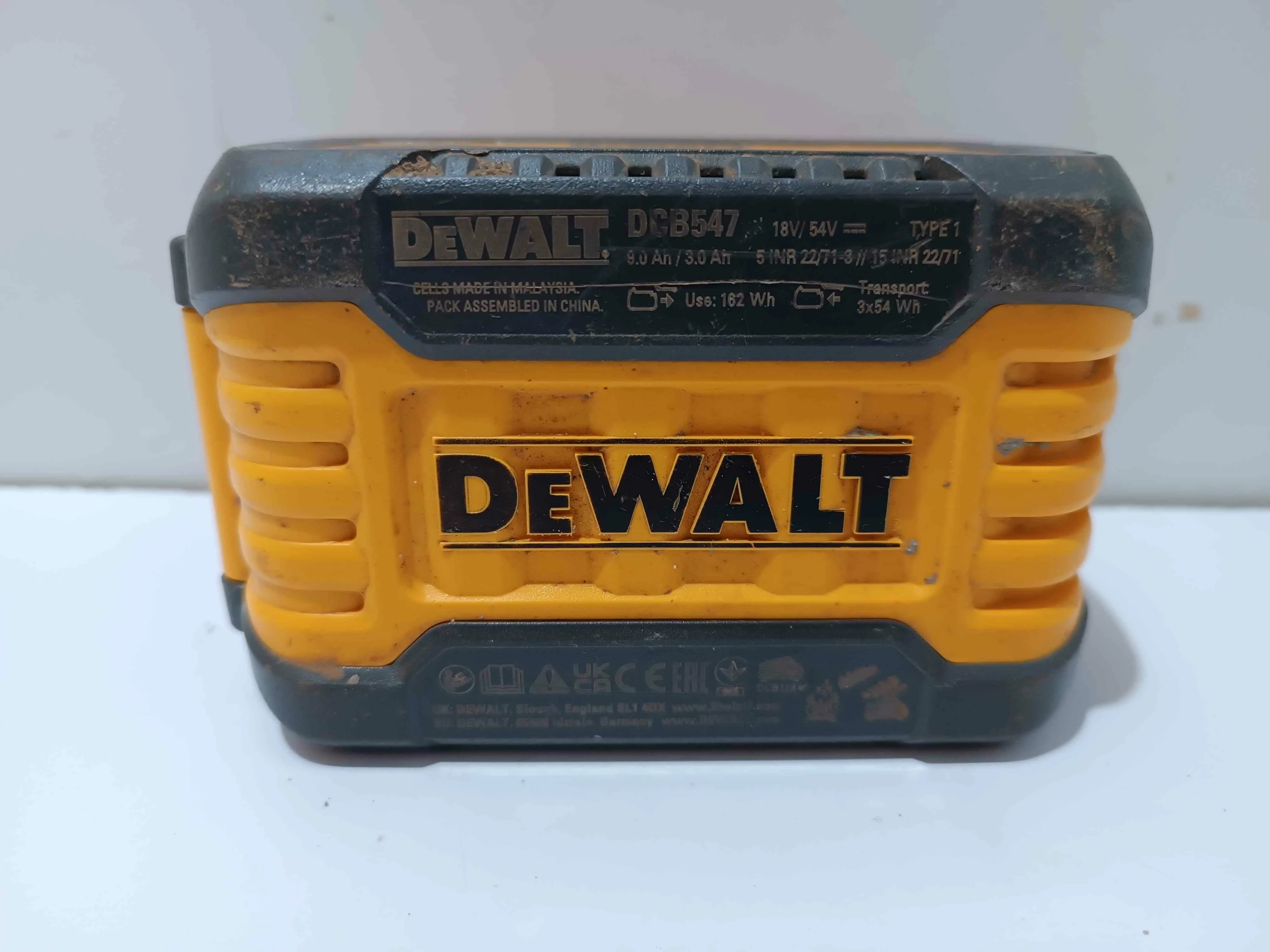 akumulator-bateria-flexvolt-5418v-3090ah-dewalt-dcb547-pojemnosc-akumulatora-900