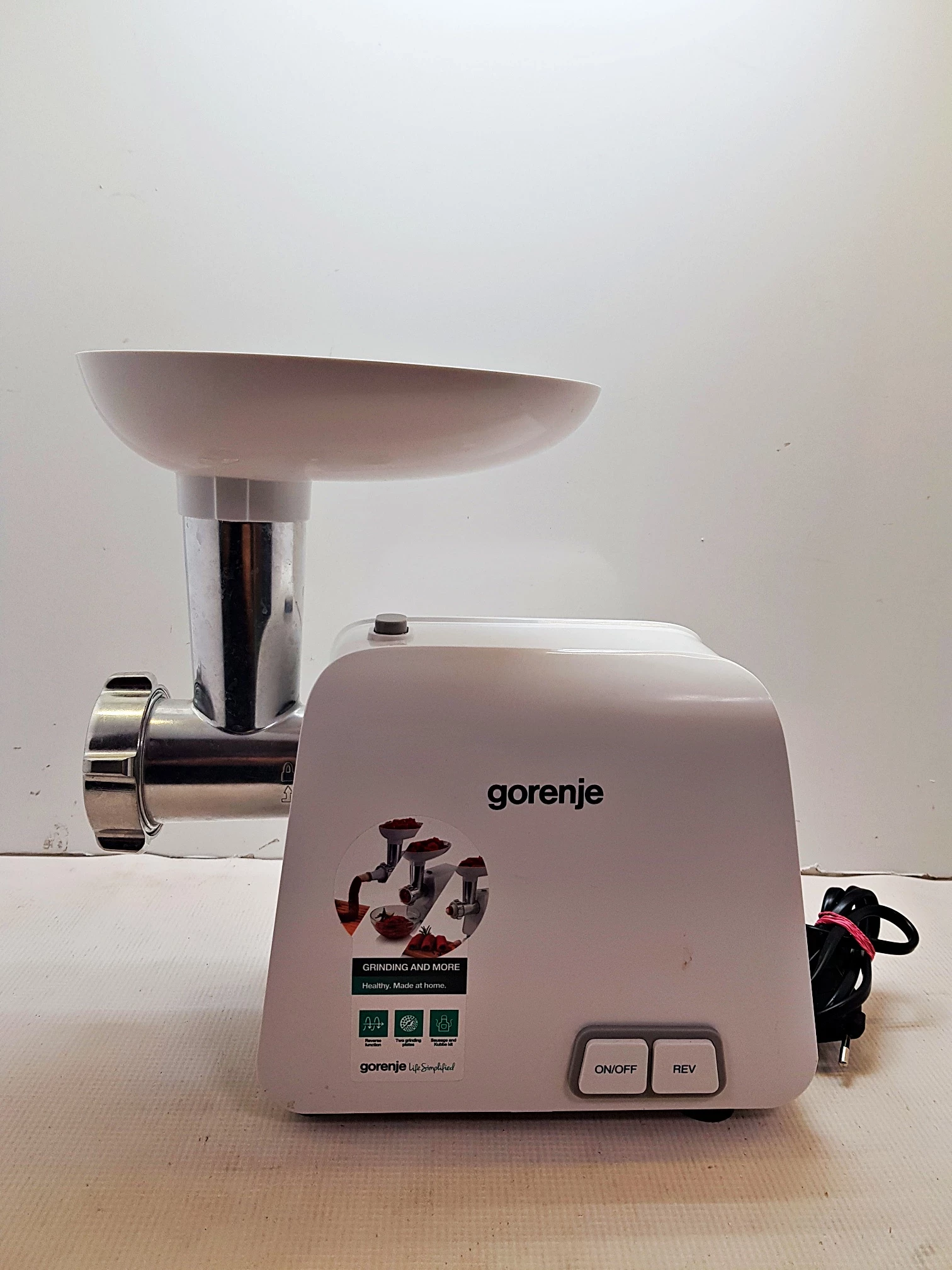 maszynka-do-mielenia-miesa-gorenje-mg-1602w-komplet-ean-gtin-3838782570759