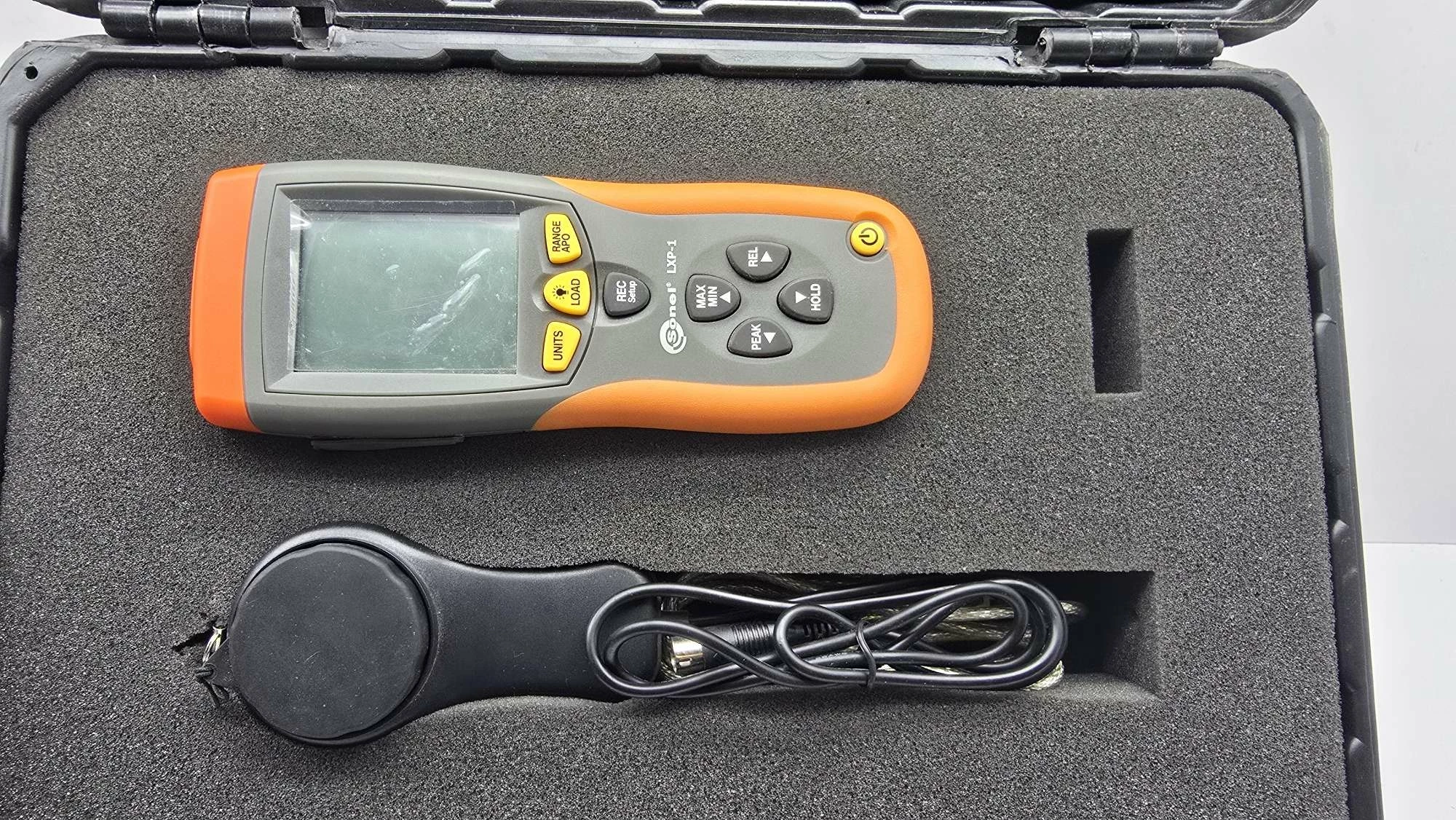 sonel-lxp-1-zestaw-luksomierz-miernik-do-pomiaru-natezenia-oswietlenia-kod-producenta-wmgblxp2