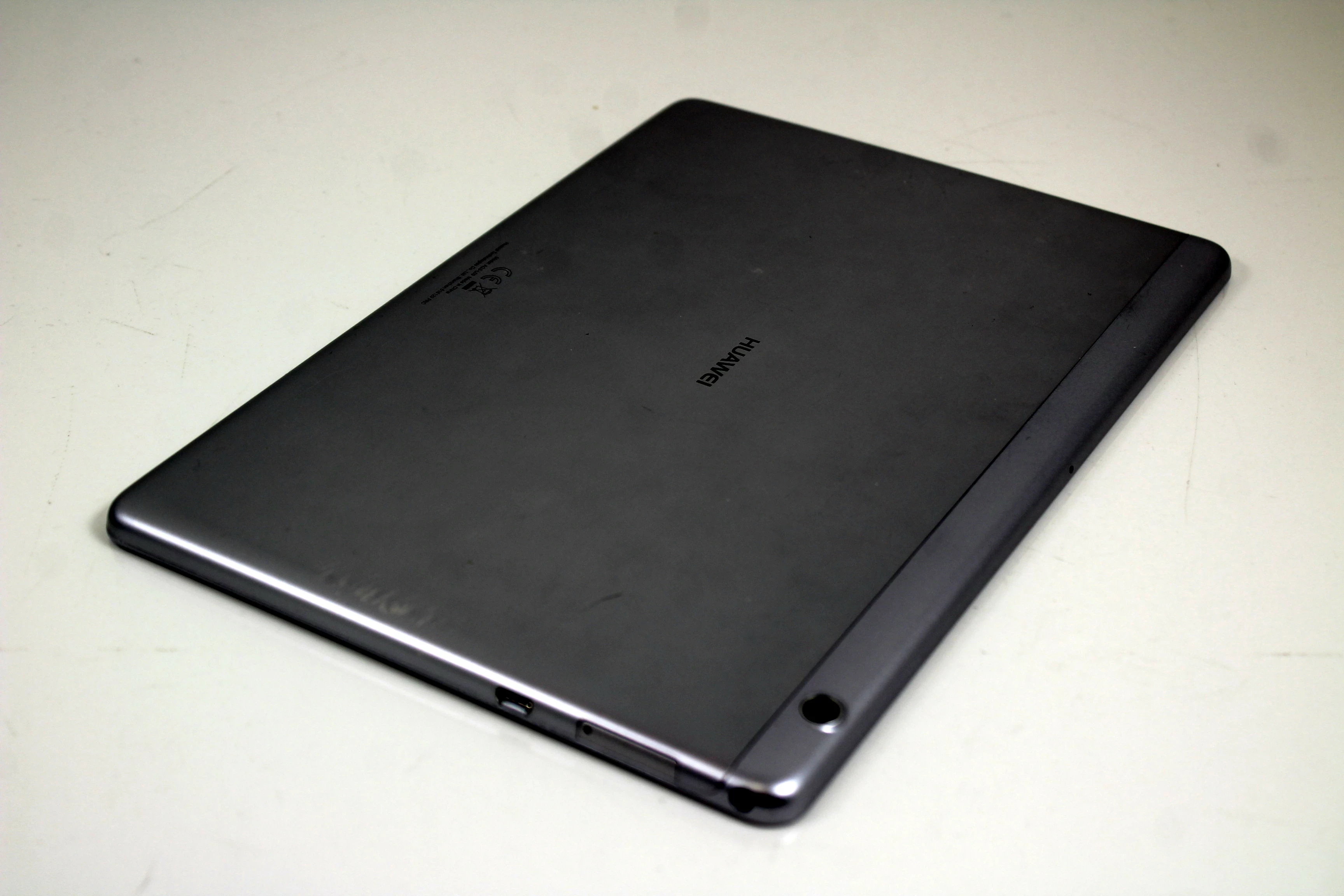 tablet-huawei-mediapad-t3-10-232gb-transmisja-danych-217-512